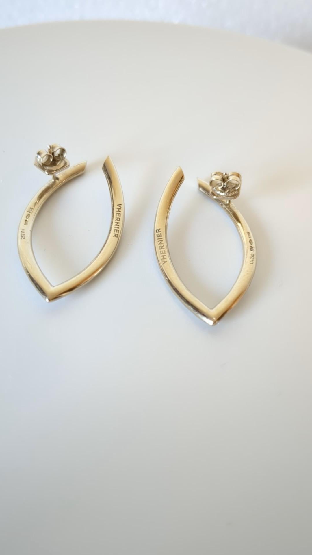 Taille brillant Vhernier  Eclisse black jet  18k Gold and diamonds clip earrings en vente