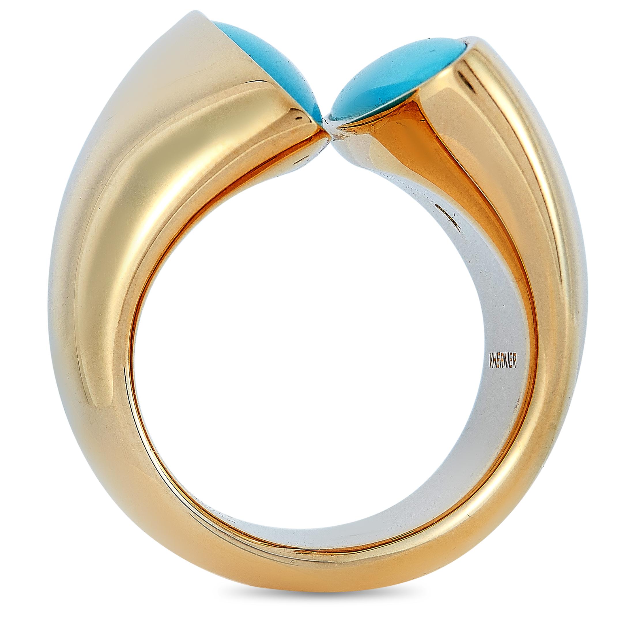 The Vhernier “Eclisse Medio” ring is made of 18K rose gold and embellished with turquoise and rock crystal. The ring weighs 20.4 grams and boasts band thickness of 10 mm and top height of 10 mm, while top dimensions measure 10 by 20 mm.
Ring Size: