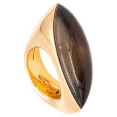 Vhernier Milano Bague cocktail fuseau géométrique en or jaune 18 carats et quartz nacré