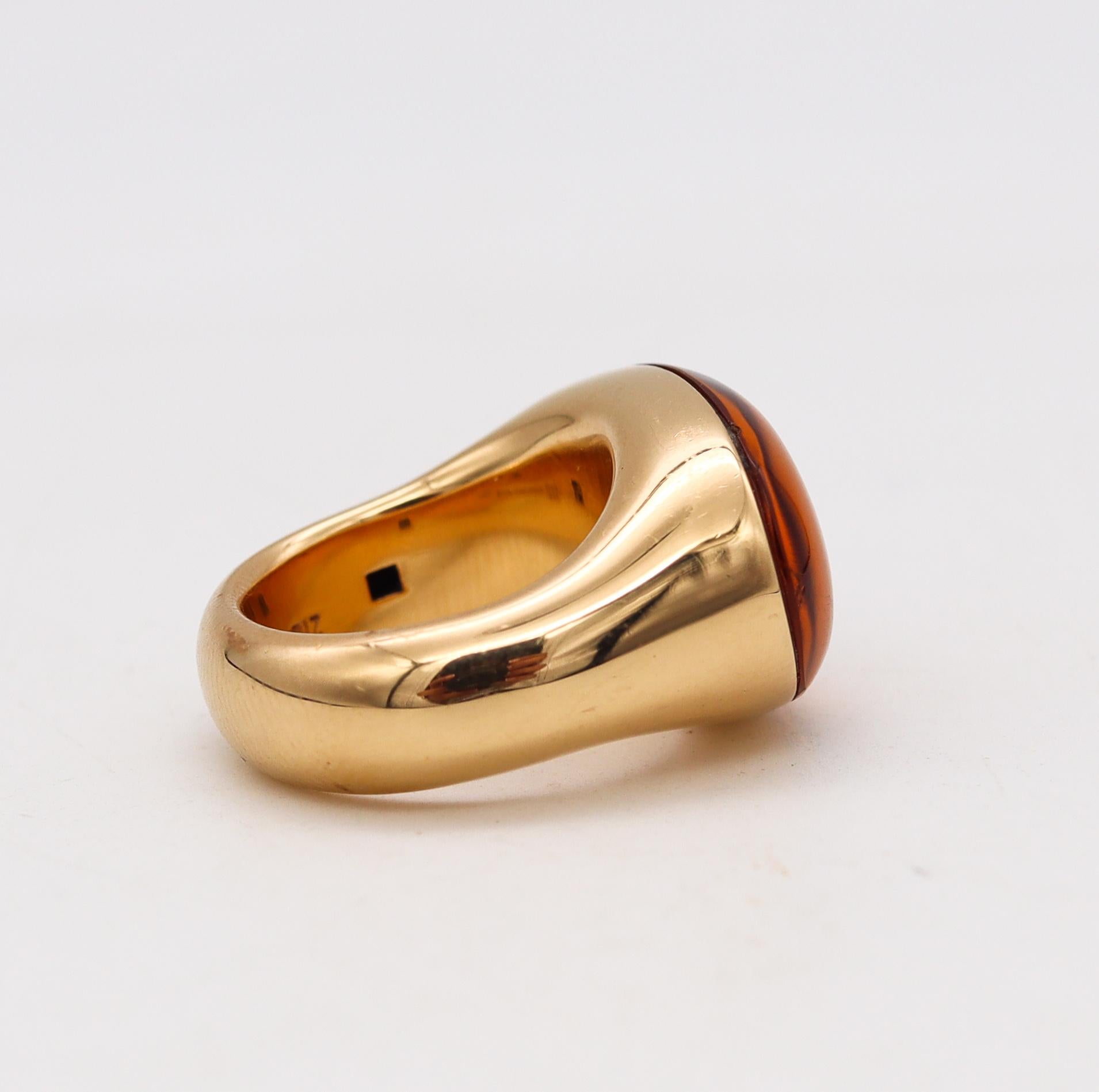 Modern Vhernier Milano Oliva Cocktail Ring Solid 18Kt Gold With Oval Opalescent Quartz
