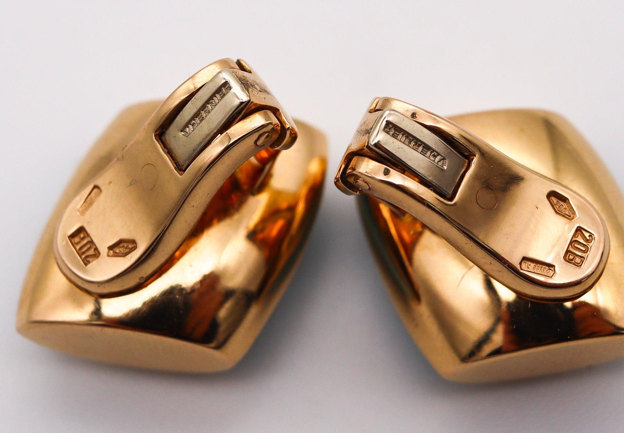De las mujeres Pendientes de clip VHERNIER Milano Plateau Oro amarillo macizo de 18 quilates con cuarzo azul en venta