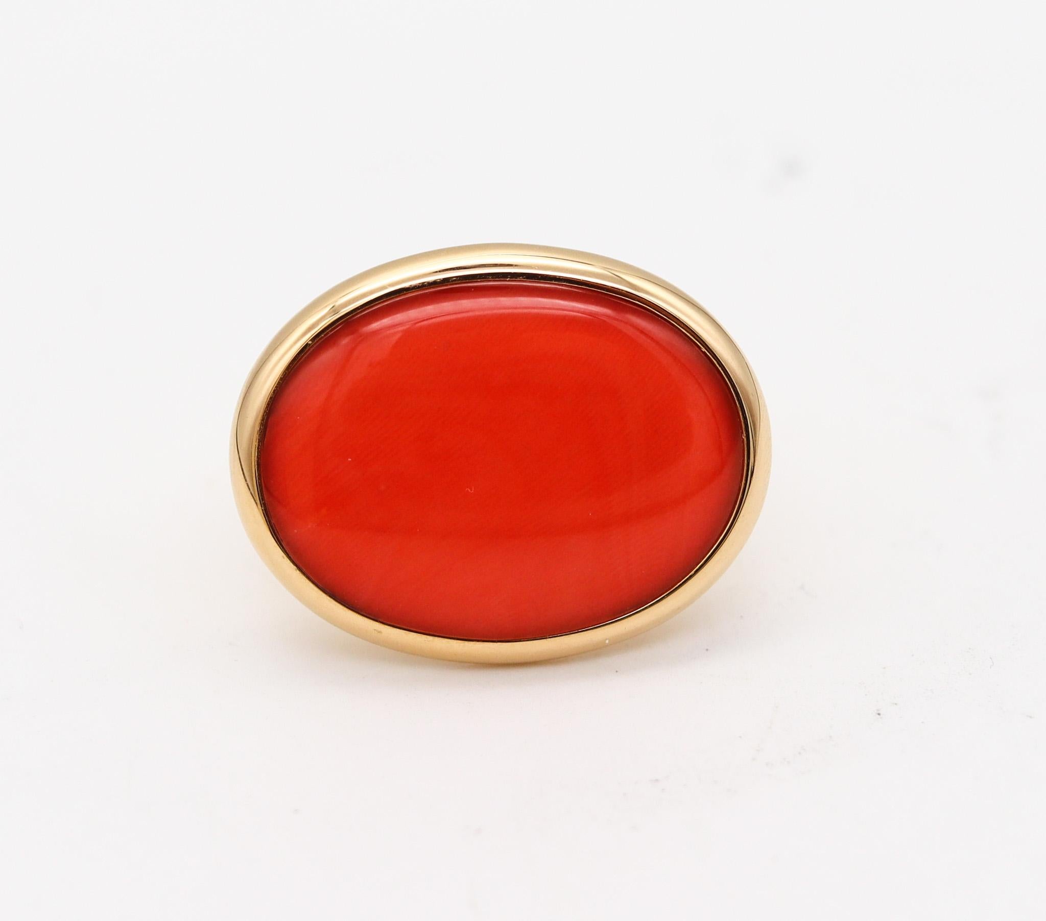 Women's Vhernier Milano Sculptural Cocktail Ring in 18kt Yellow Gold with Coral & Quartz For Sale