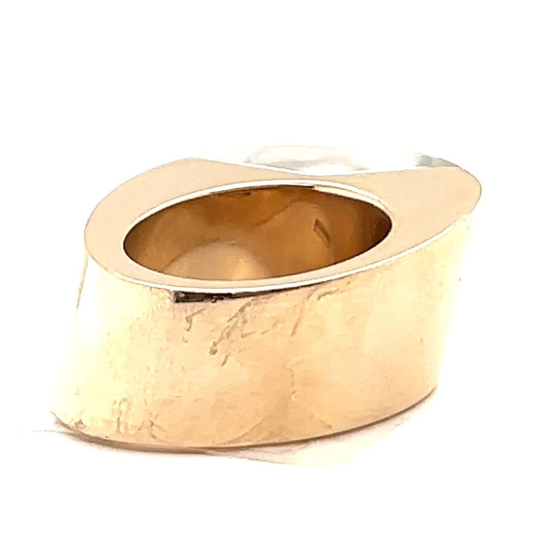 Women's or Men's Vhernier Mother-of-pearl Rock Crystal 18 Karat Gold Cocktail Ring