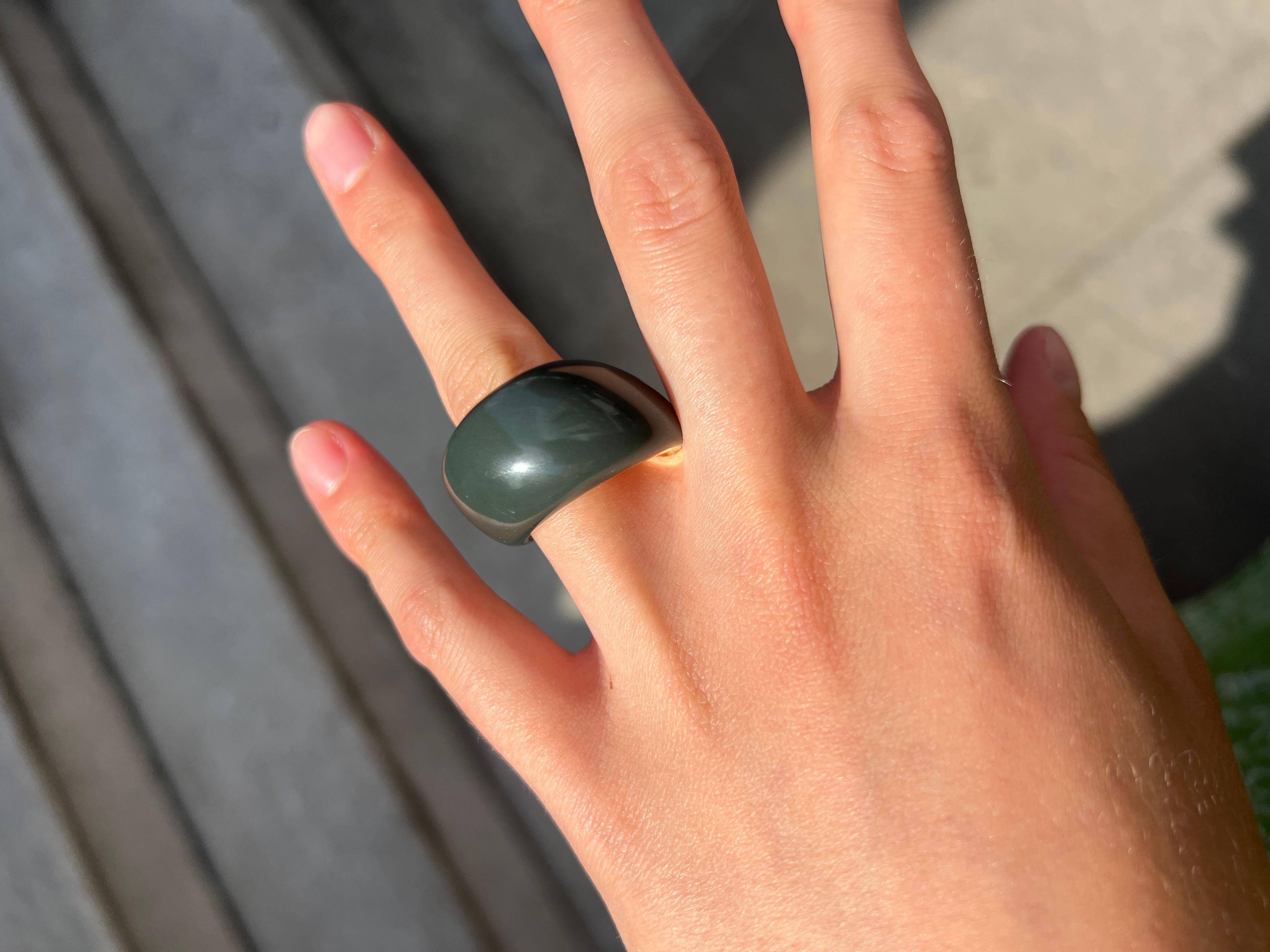 Vhernier Pirouette 18Karat Gold Ring In Fair Condition For Sale In London, GB