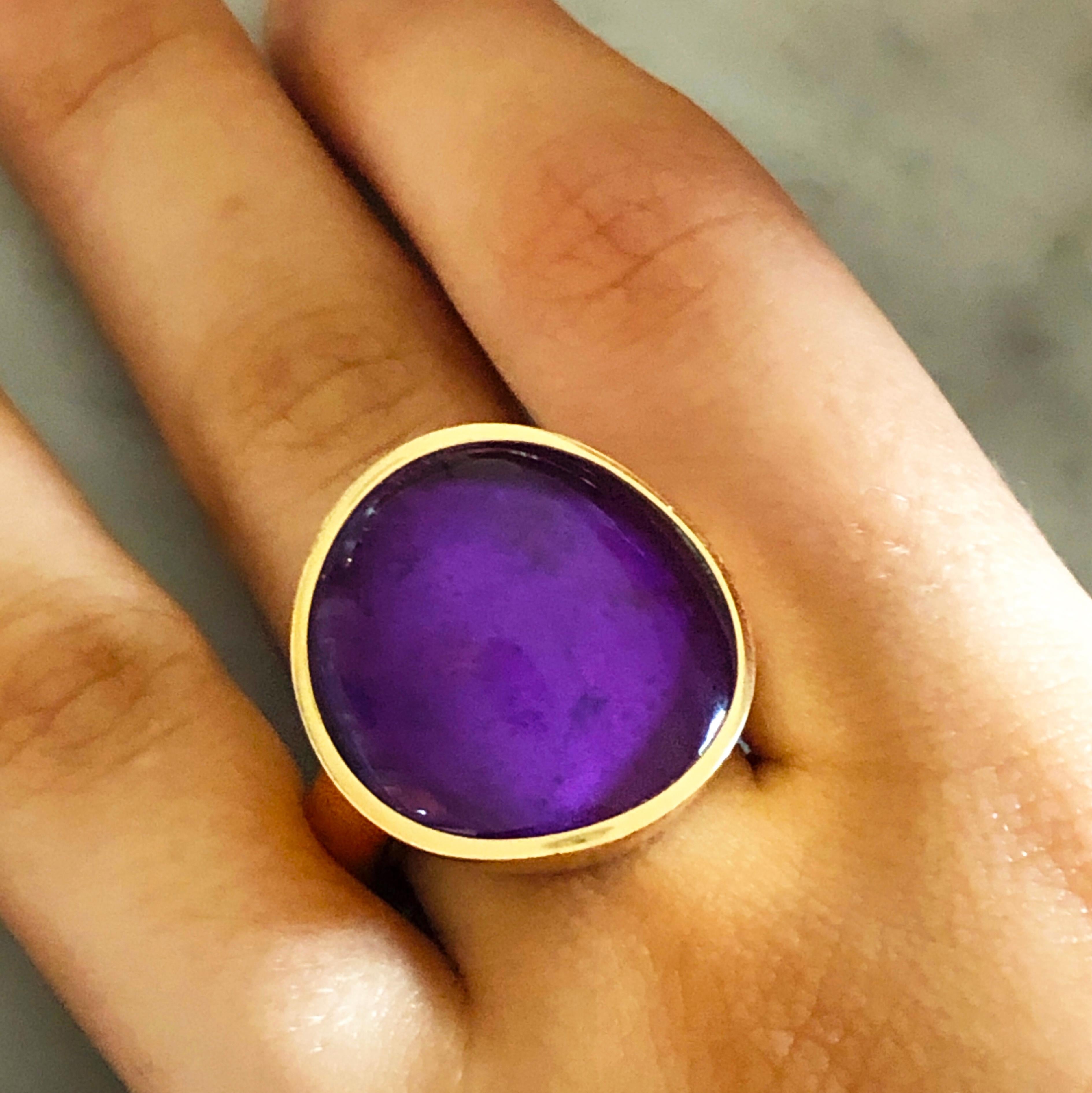 Vhernier Rare Sugilite Rock Cystal Giotto Collection Yellow Gold Cocktail Ring 2