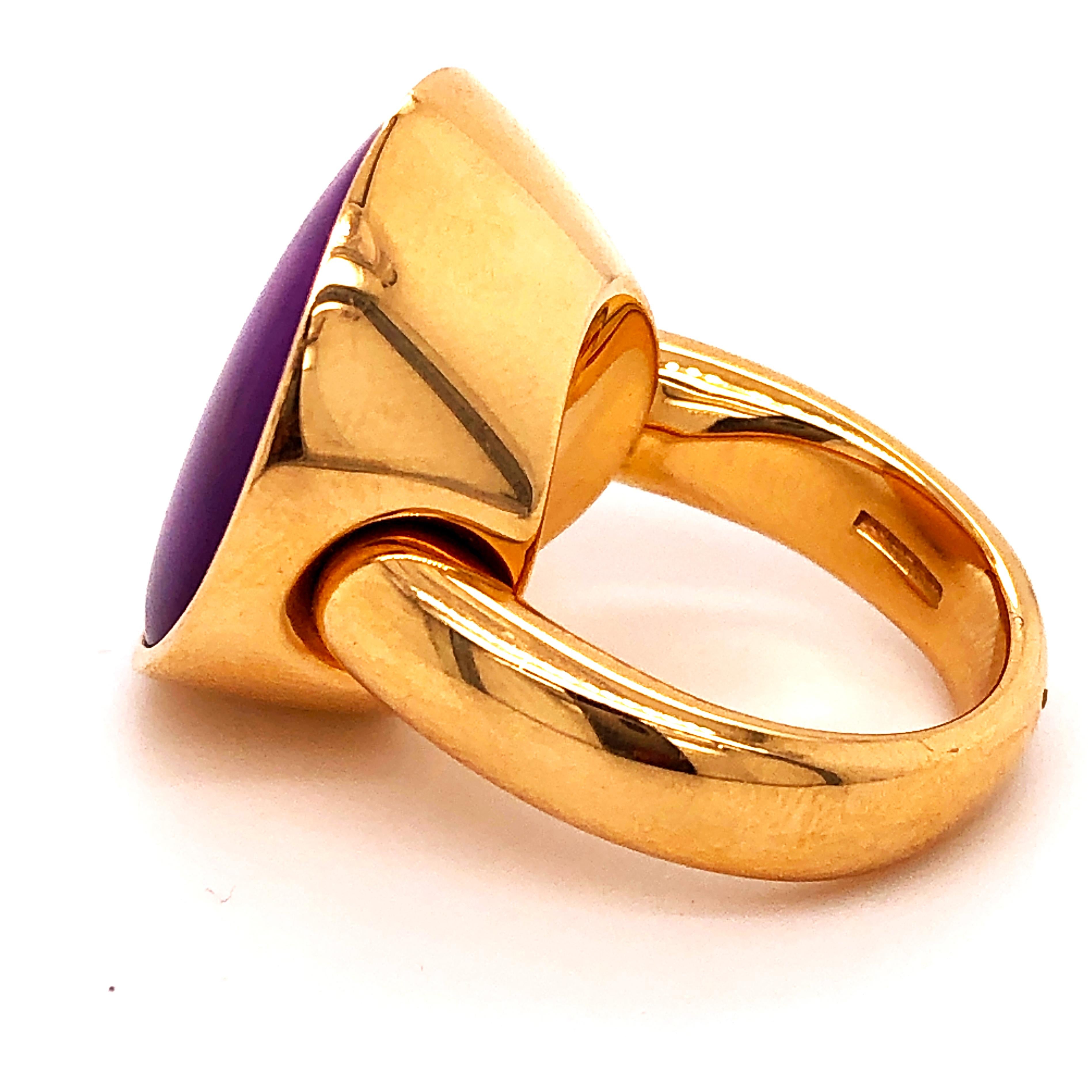 Contemporary Vhernier Rare Sugilite Rock Cystal Giotto Collection Yellow Gold Cocktail Ring