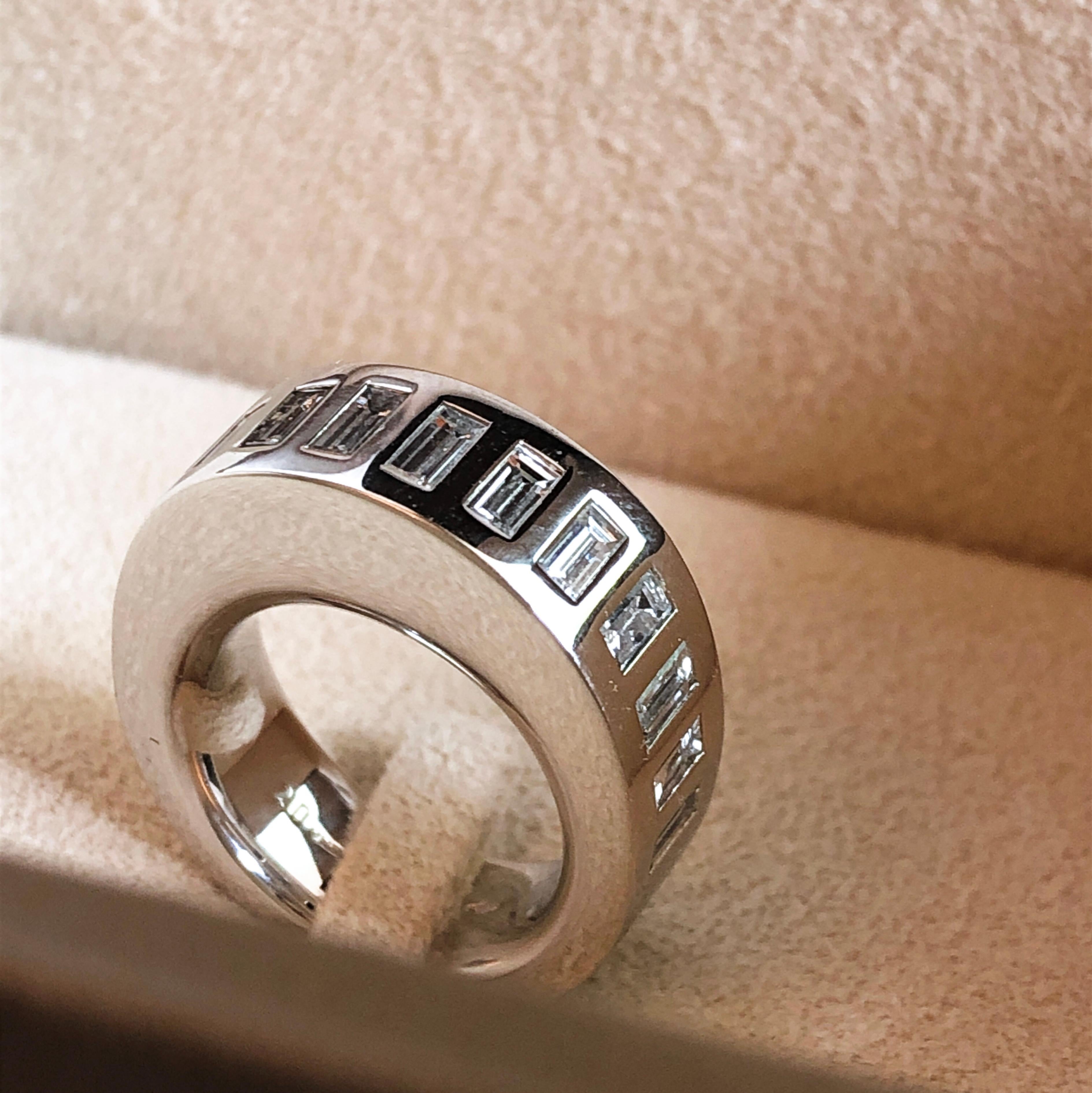 Vhernier Rewind Collection White Diamond Baguette Eternity Engagement Ring For Sale 2