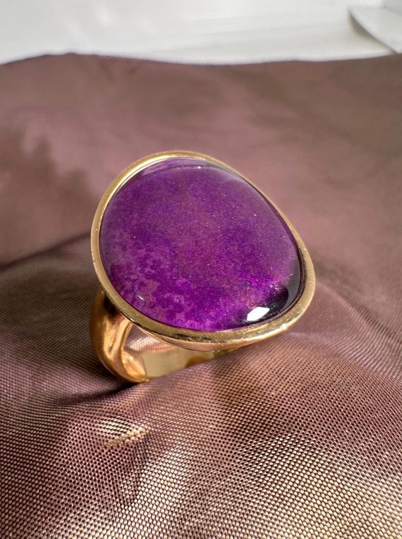 Vhernier Sugilite Bergkristall-Ring aus der Kollektion Giotto (Schildschliff) im Angebot