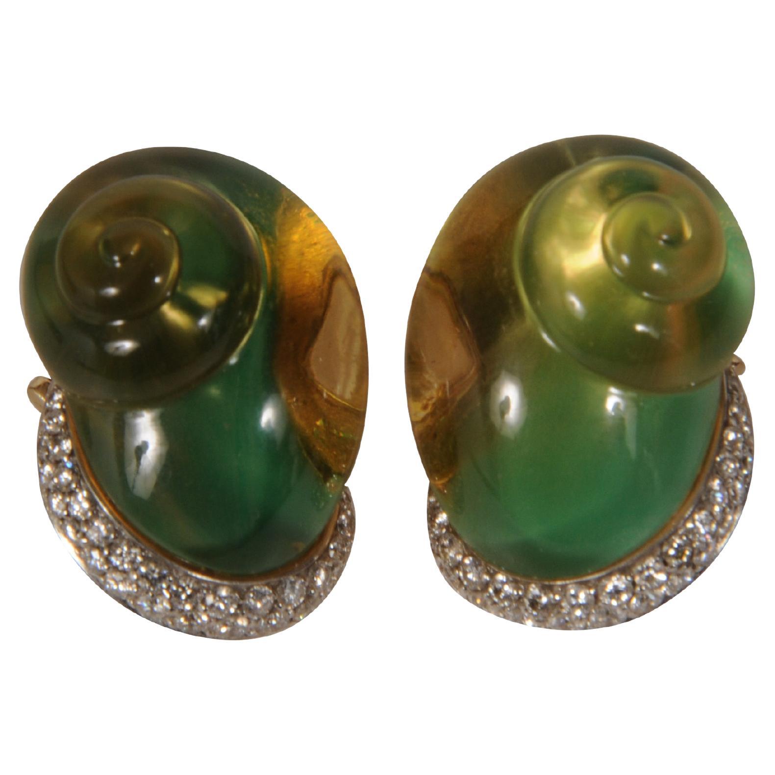 Vhernier Orecchini a spirale vintage con guscio di lumaca con diamanti 18k e crisofrasa