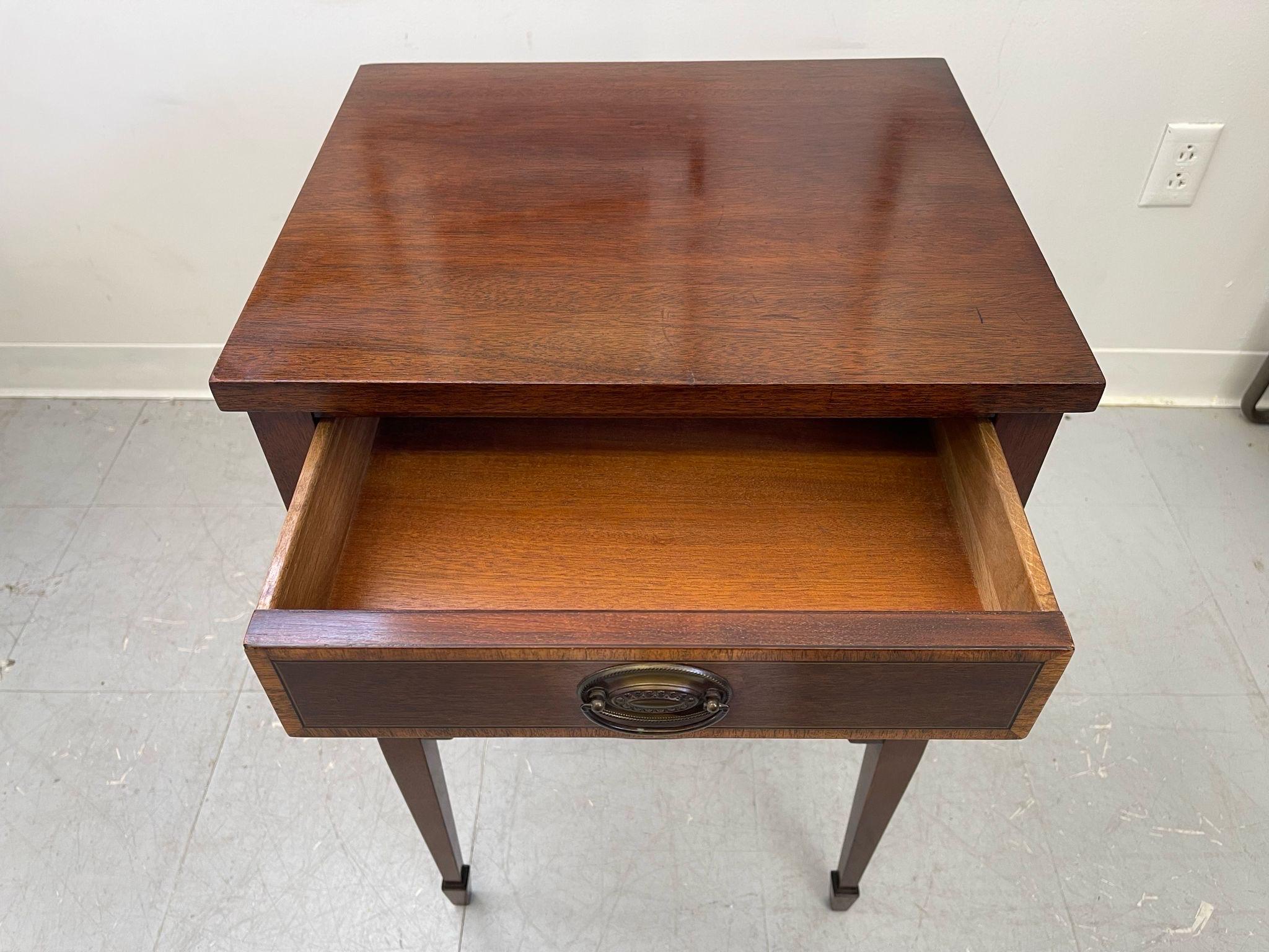 Late 20th Century Vi Ntage Wooden Side Table With Burl Wood Inlay Accents. For Sale