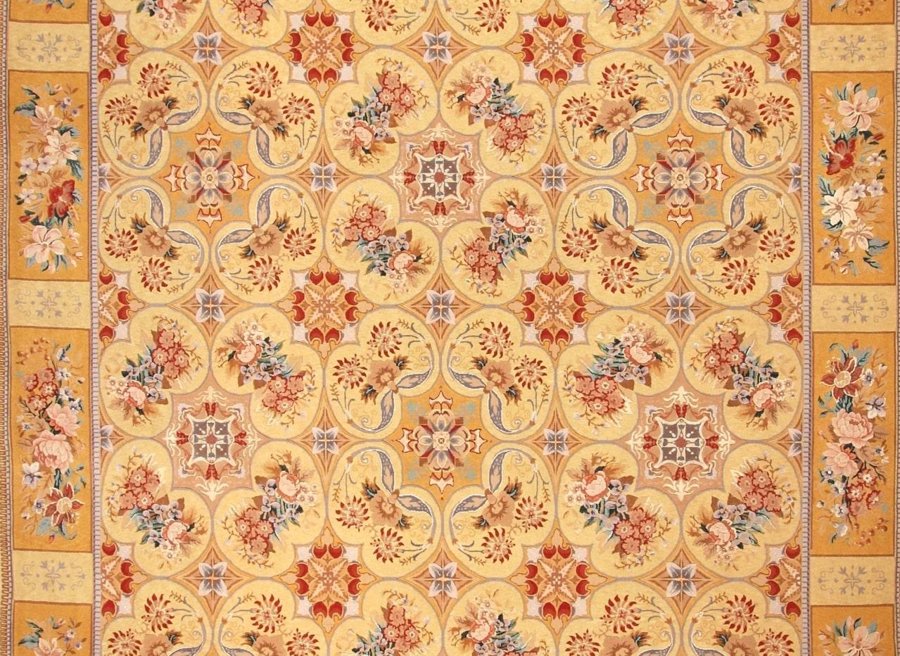 Via Como - 'Arte Vecchia' Rug - Size 10' x 14'
Material: 85% Wool - 15% Silk

Introducing Via Como, the pinnacle of ultra high-end hand-knotted rugs. Renowned for their unrivaled artistry and exclusivity, Via Como rugs are meticulously crafted by