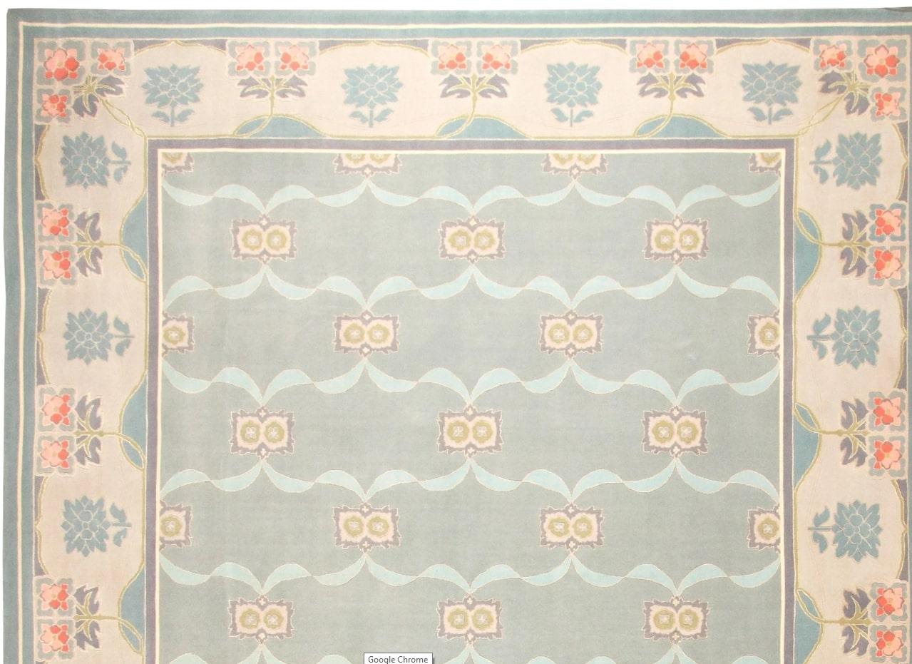 Via Como- 'Detalier' Teppich - Größe 10' x 14'
MATERIAL: 85% Wolle - 15% Seide

Es ist ein einzigartiger Teppich und ein seltenes Stück. Ein wirklich bemerkenswertes Kunstwerk. Dieser Teppich wurde aus feinster neuseeländischer Wolle von geschickten