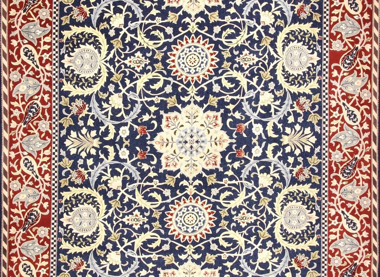 Via Como - 'Il Soffitto' Rug - Size 10' x 14'

Material: 85% Wool - 15% Silk

Introducing Via Como, the pinnacle of ultra high-end hand-knotted rugs. Renowned for their unrivaled artistry and exclusivity, Via Como rugs are meticulously crafted by