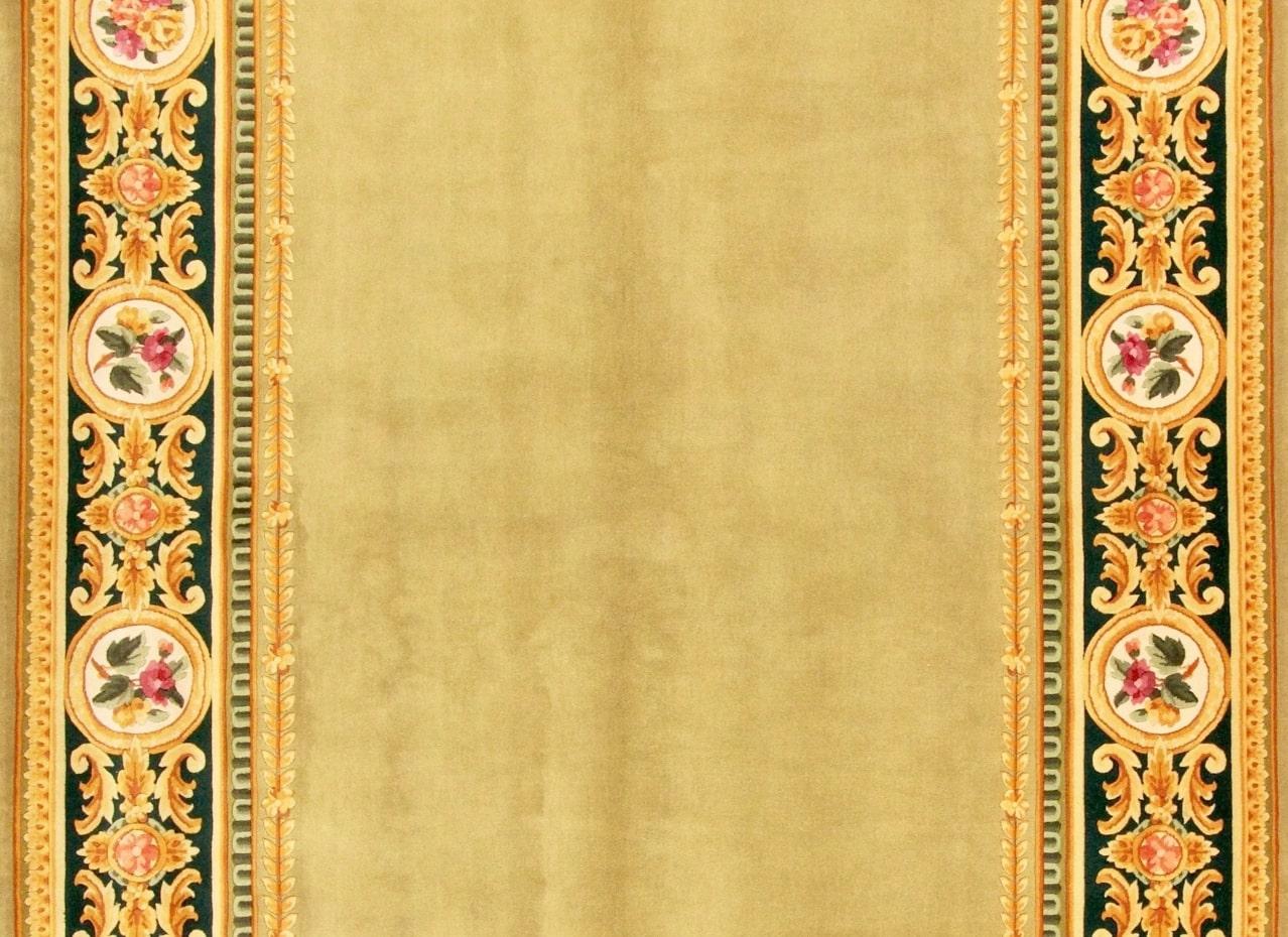 Autre Tapis 'Royal Gift Lime' de Via Como en vente