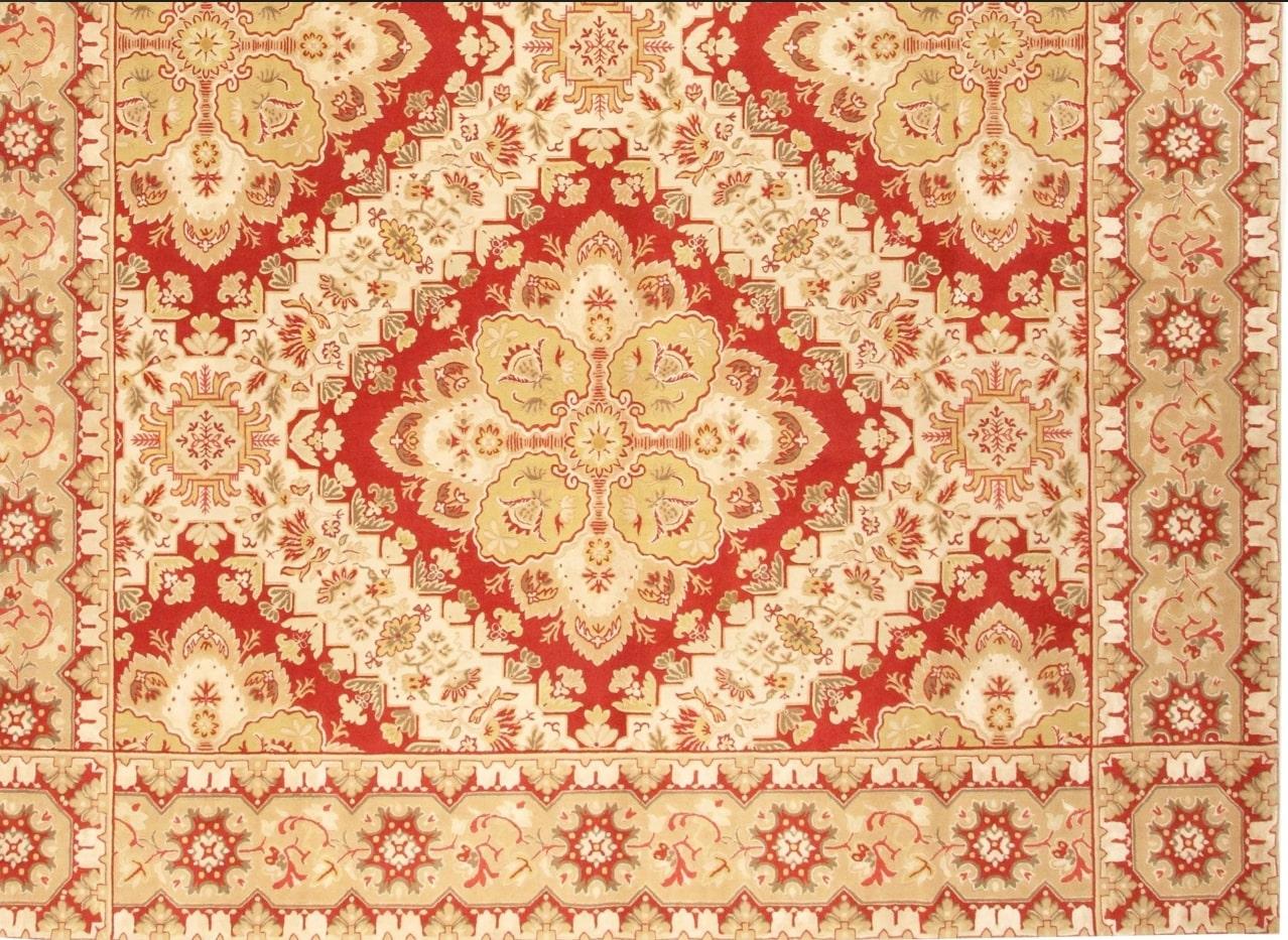 'Venier' Rug -   Size 9' x 12'
Material: 90% Wool - 10% Silk
It is a one-of-a-kind rug and a rare piece. A truly remarkable work of art. This rug has been hand knotted with the finest New Zealand Wool by skilled artisans, using a centuries old