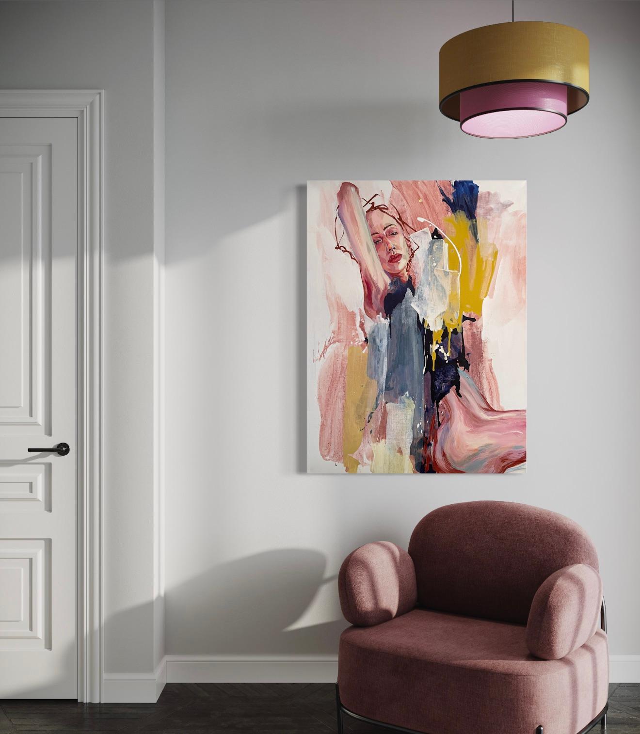 „In the Flow“ von Via Li – Junge Frau im Refektorium – Weiche Rosatöne – Expressionist im Angebot 1