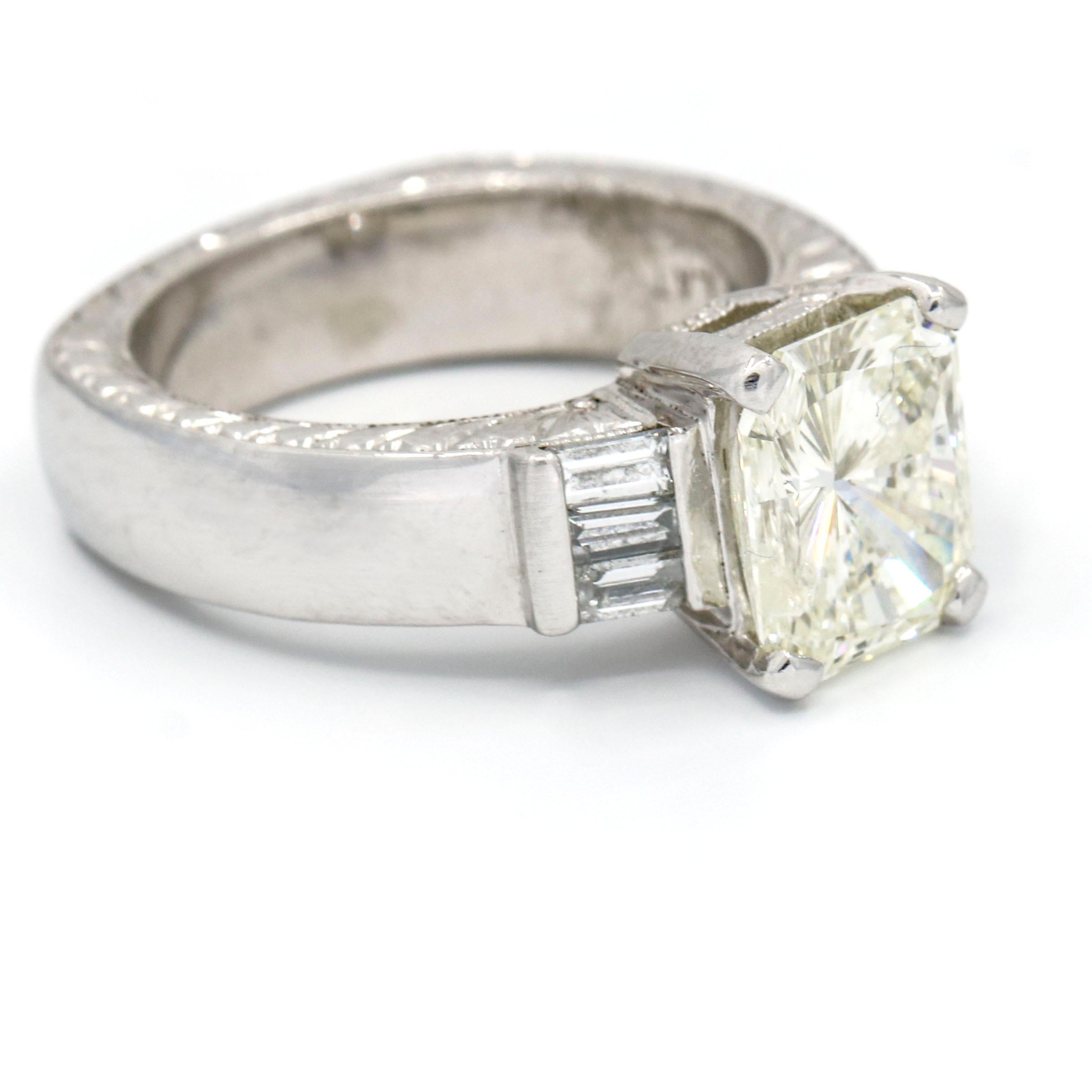 Viachi 2.53 Carat Platinum Modified Cushion Diamond Engagement Ring In Excellent Condition For Sale In Fort Lauderdale, FL