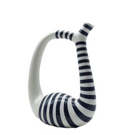 ViBi Torino Schwarze und weiße Keramikflasche, Italien 1970er