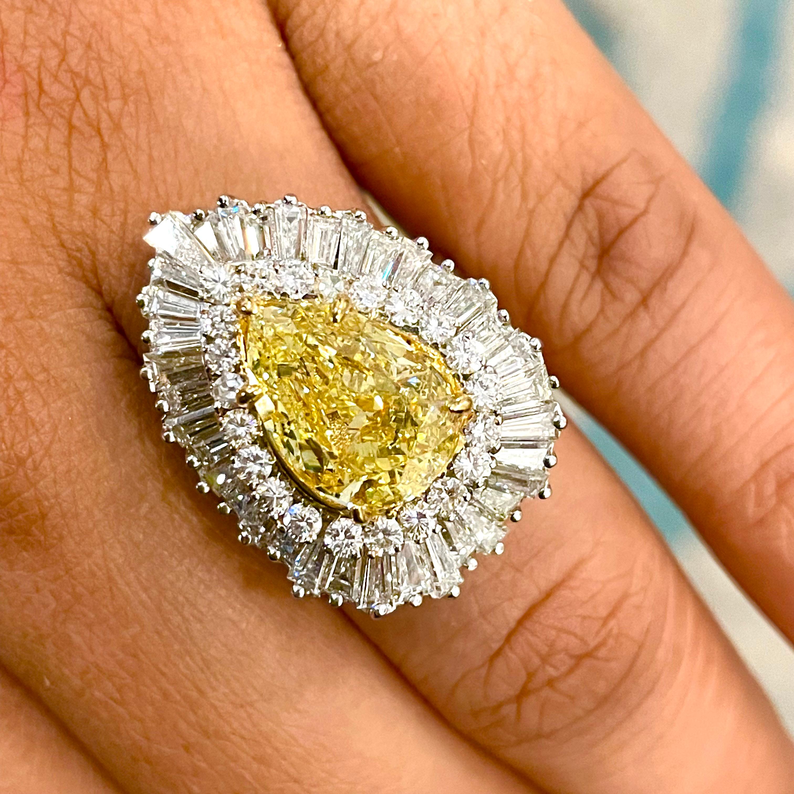 En vente :  Bague et pendentif de 5,01 carats en forme de poire, diamant jaune intense fantaisie GIA 2