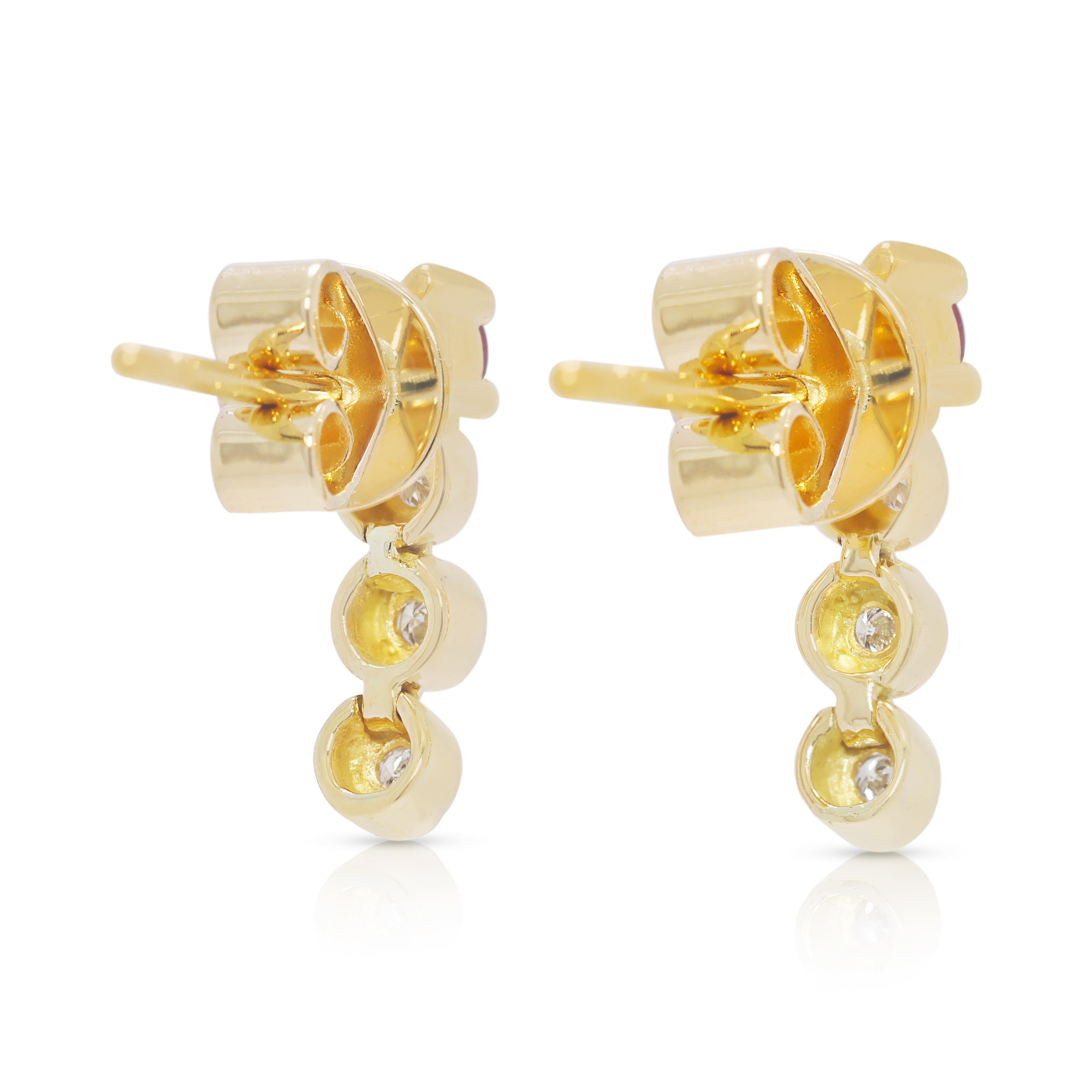 Pendants d'oreilles en or jaune 18 carats avec rubis et diamants naturels de 0,21ct en vente 1