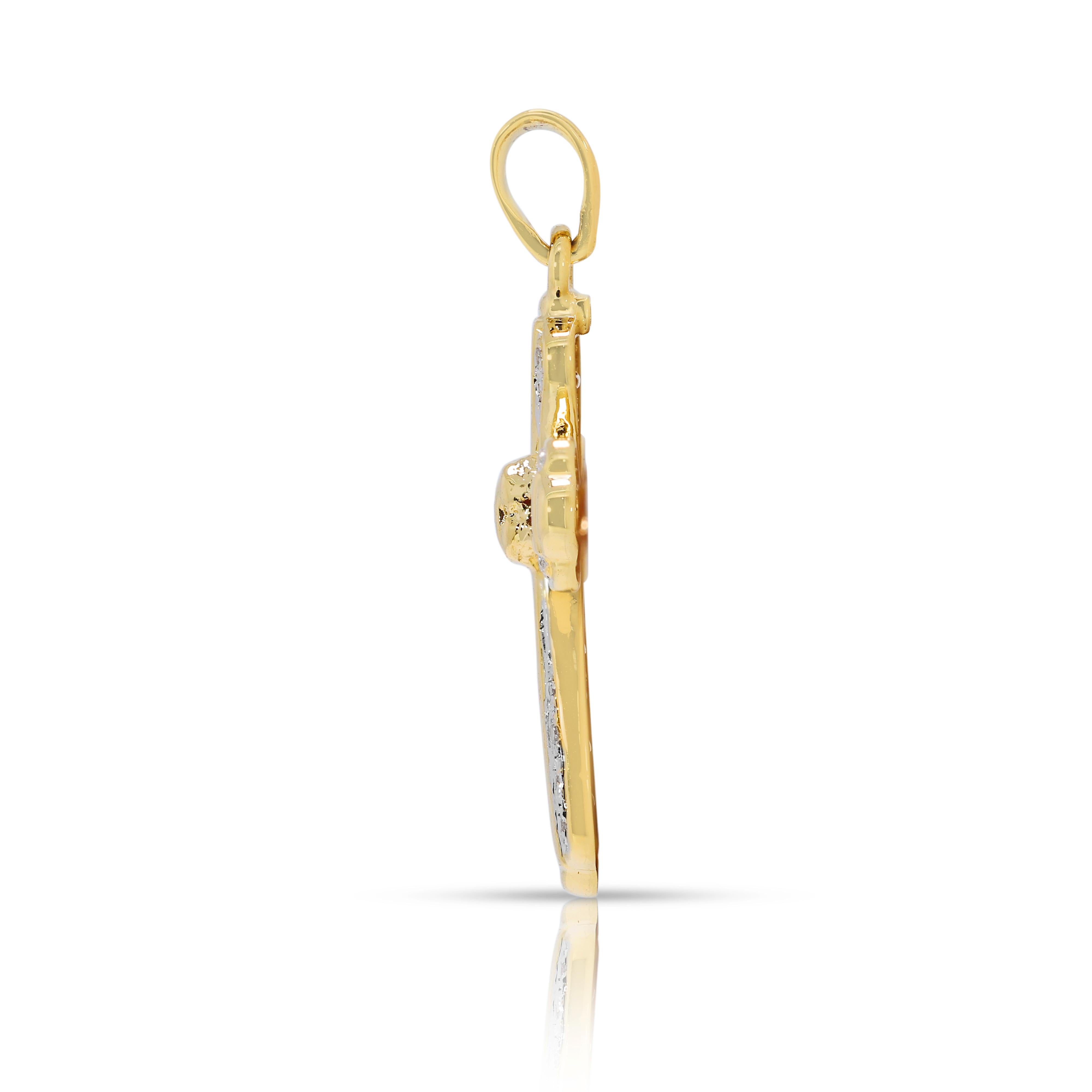 Pendentif croix en or jaune 18 carats avec rubis et diamants naturels de 0,77ct Pour femmes en vente