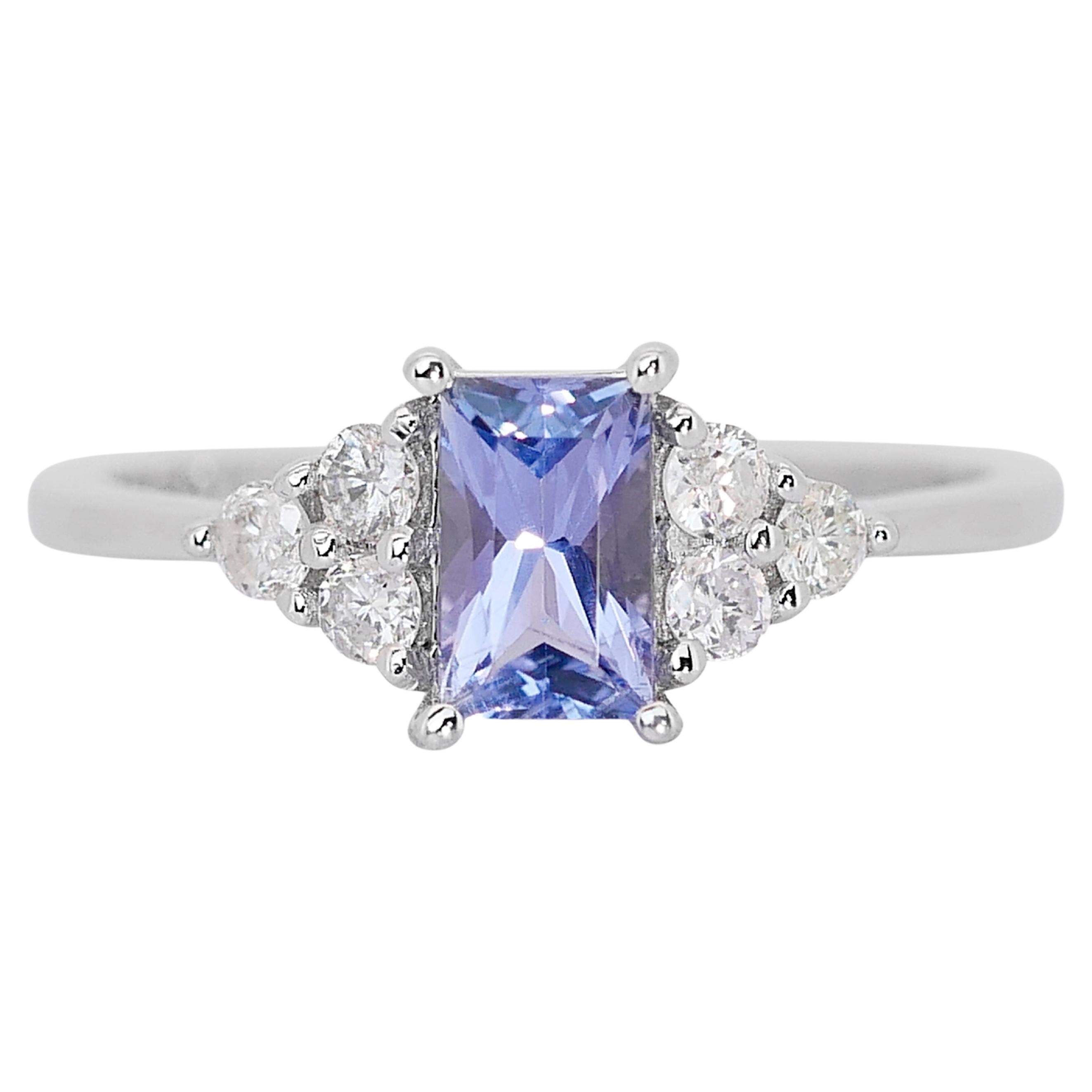 Vibrant 18k White Gold Tanzanite and Diamond Pave Ring w/1.07 ct - IGI Certified