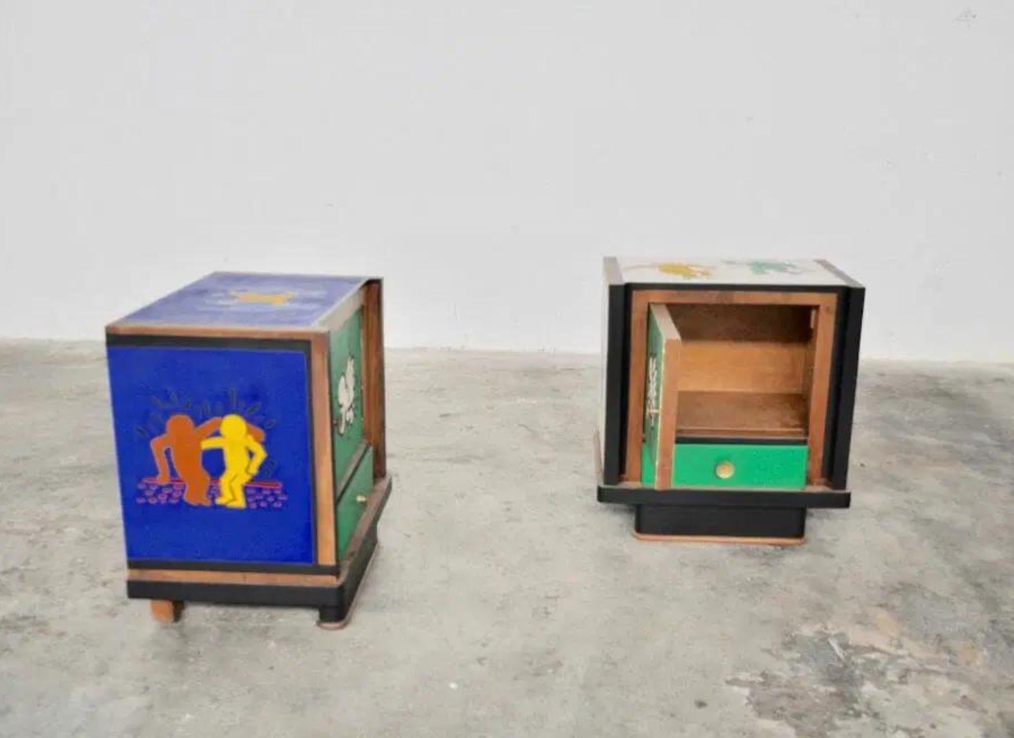 Vibrant 1980s Italian Walnut Dressers – Set of 2

Elevate your interior decor with this striking pair of Italian walnut dressers from the 1980s. These unique pieces combine functionality with a playful, artistic touch, featuring vibrant green doors