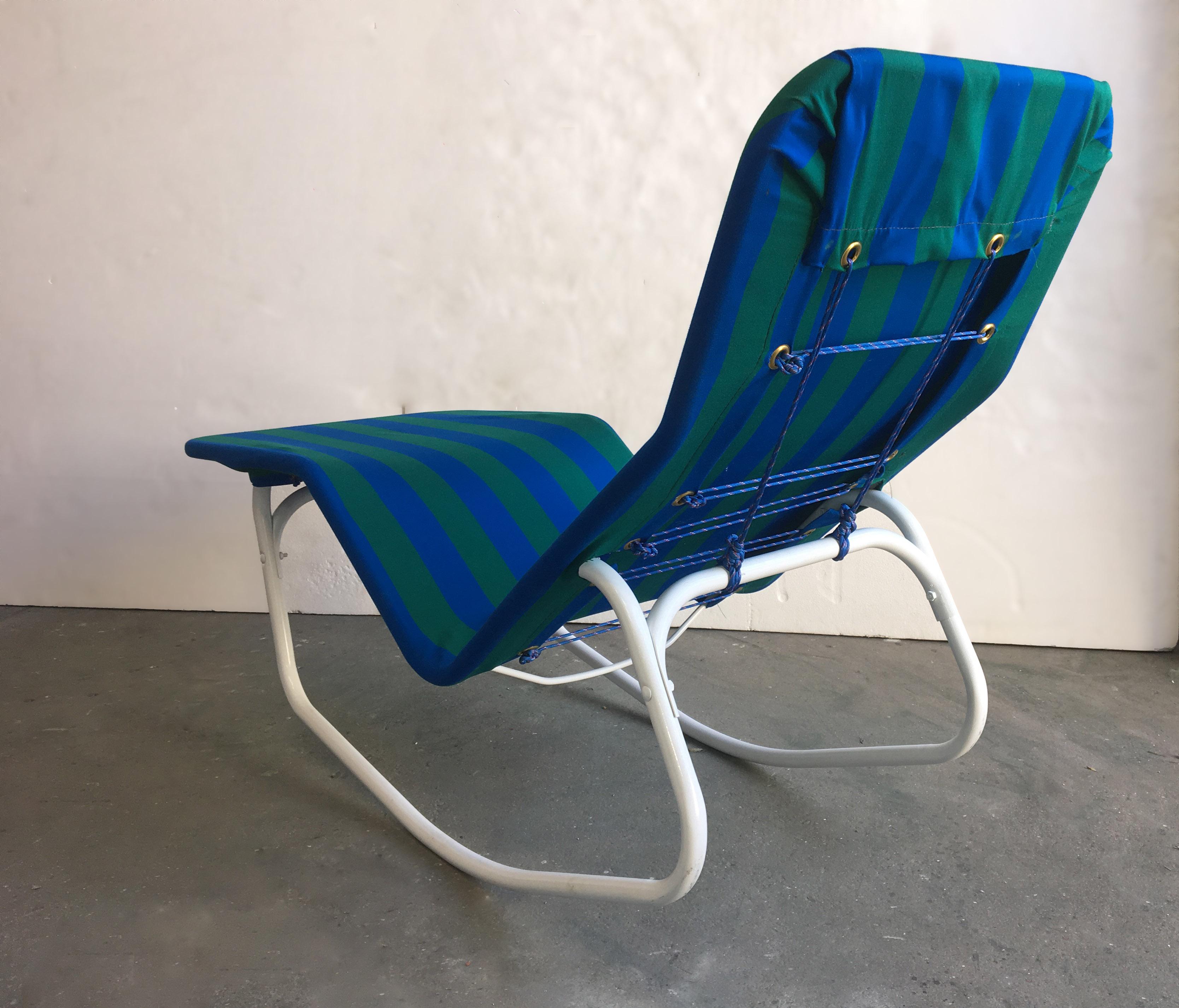 Mid-Century Modern Vibrant Aluminum Pair of Adjustable Outdoor Italian Chaise