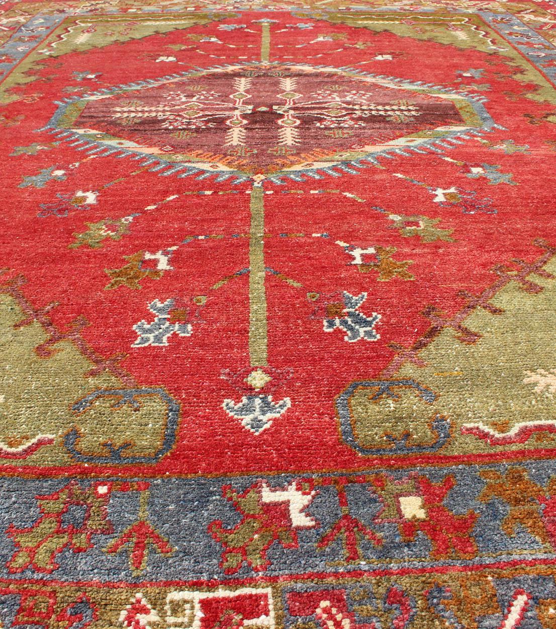 Antique Turkish Medallion Oushak Rug in Red, Green and Blue For Sale 5