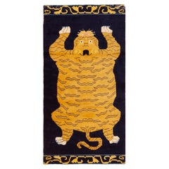 Tapis tigre chinois aux couleurs vives et antiques 3'1" x 6'.