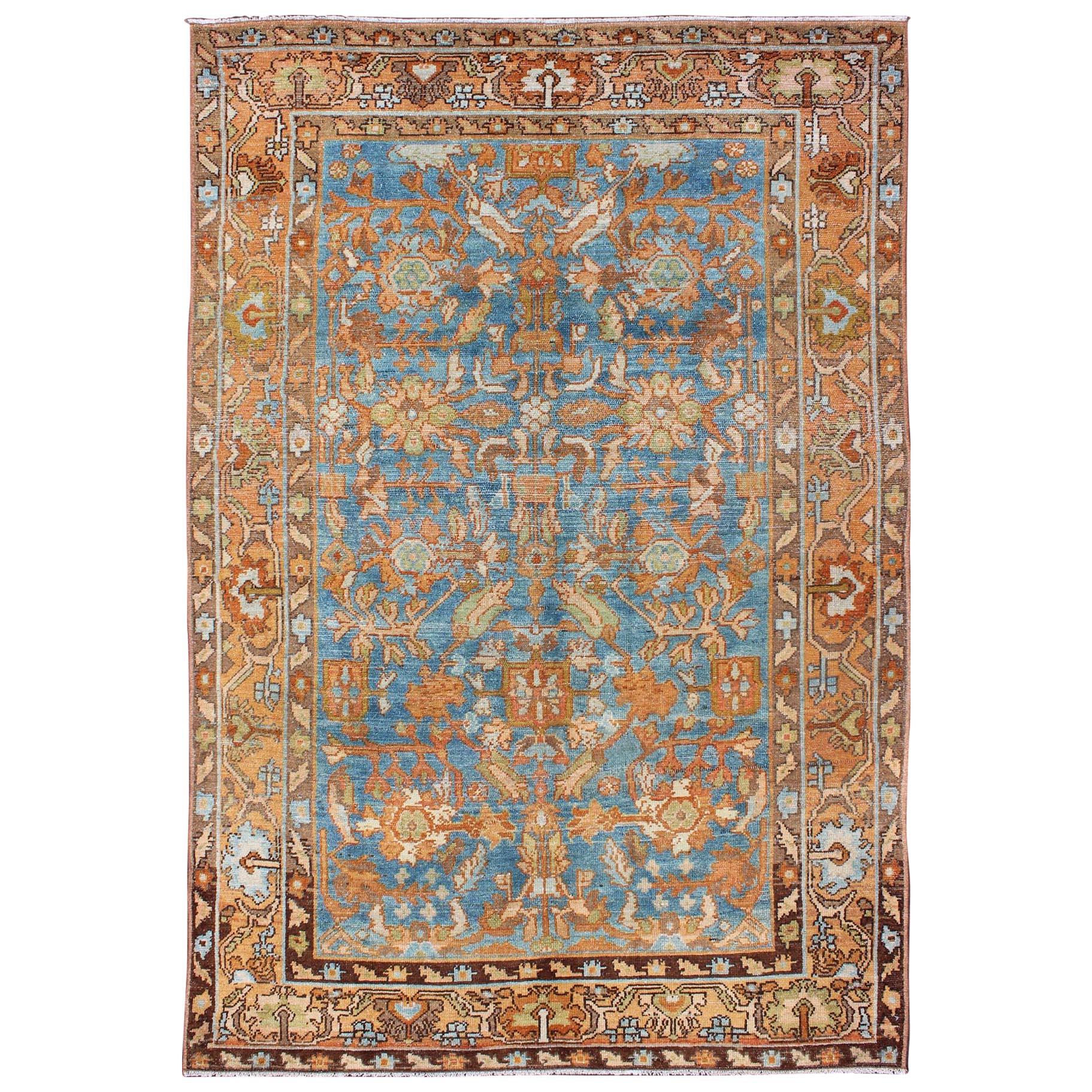 Vibrante tappeto antico persiano Malayer nei toni del ruggine, dell'arancio e del blu