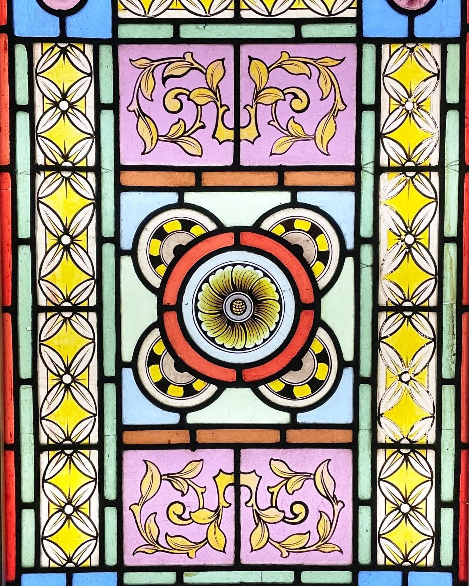 Vibrant Antique Victorian Stained Glass Window In Fair Condition In Wormelow, Herefordshire