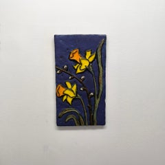 Piastrella in ceramica Art Nouveau vibrante con narcisi e salice di fica - Rilievo in rilievo