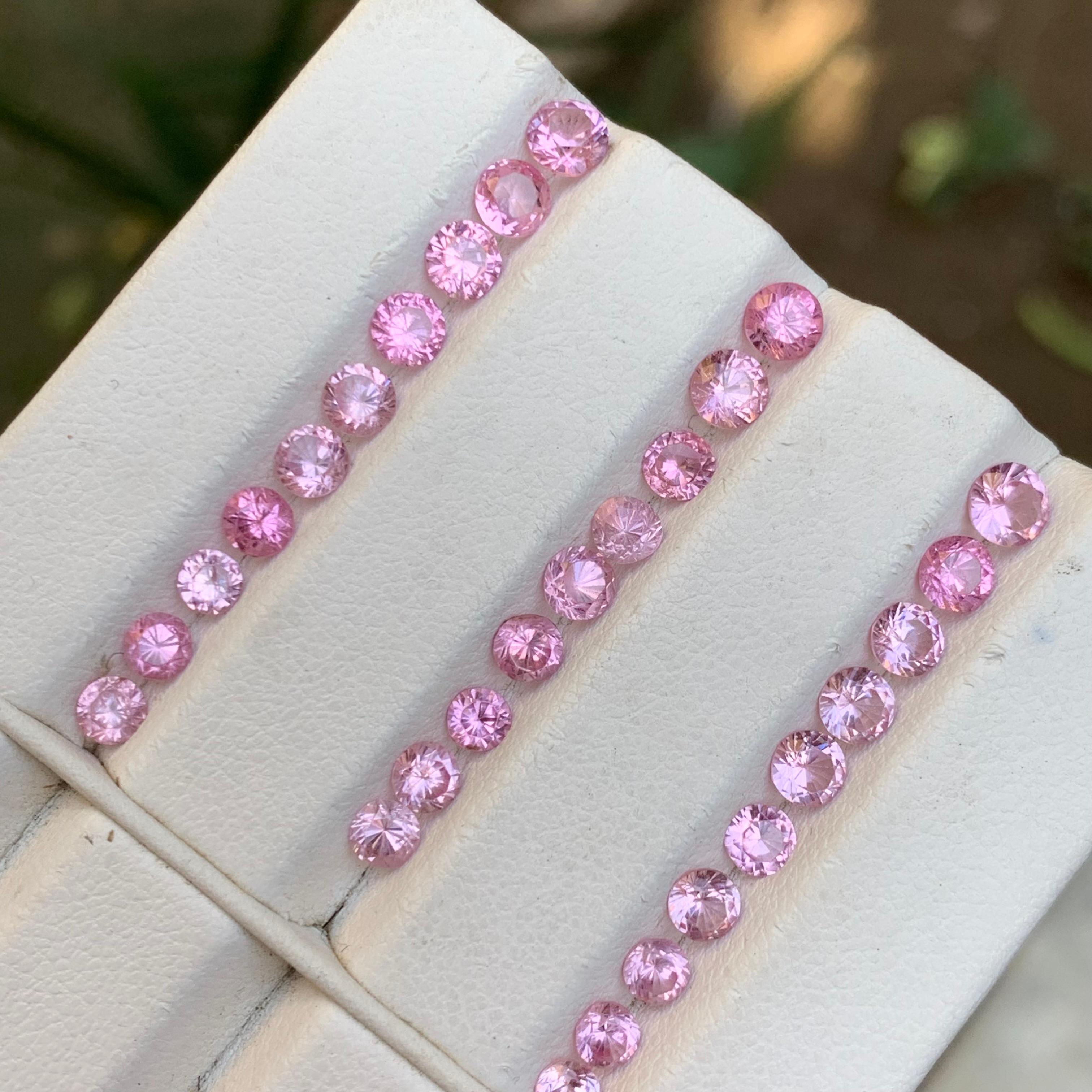 Vibrante Espinela Rosa Bebé 8.29 Ct Natural Lote de Piedras Preciosas Sueltas Tamaño Joyería en Nuevo Estado en Peshawar, PK