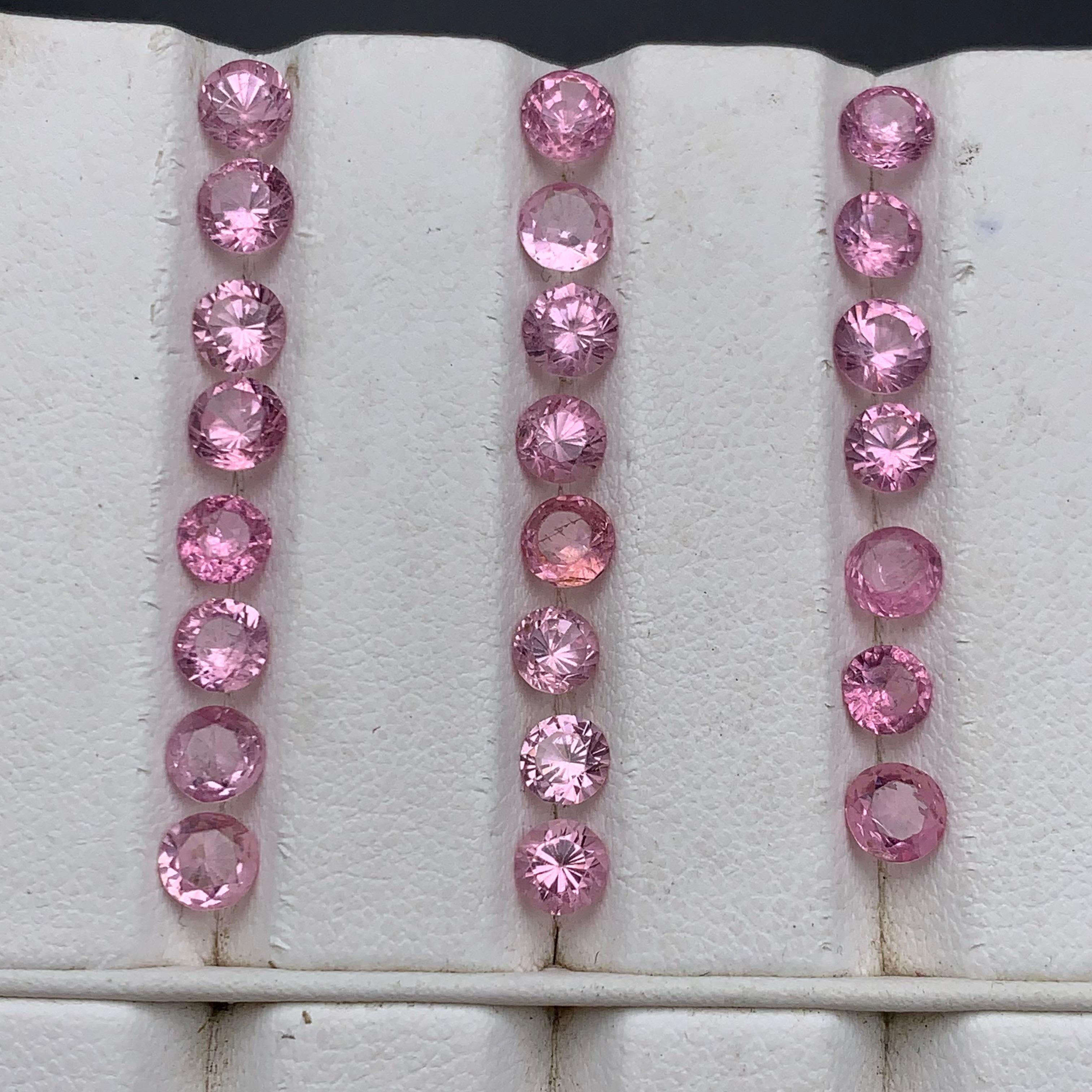 Spinello rosa vibrante 9,30 carati Nature Gemme sciolte Lotto di gioielli in vendita 1