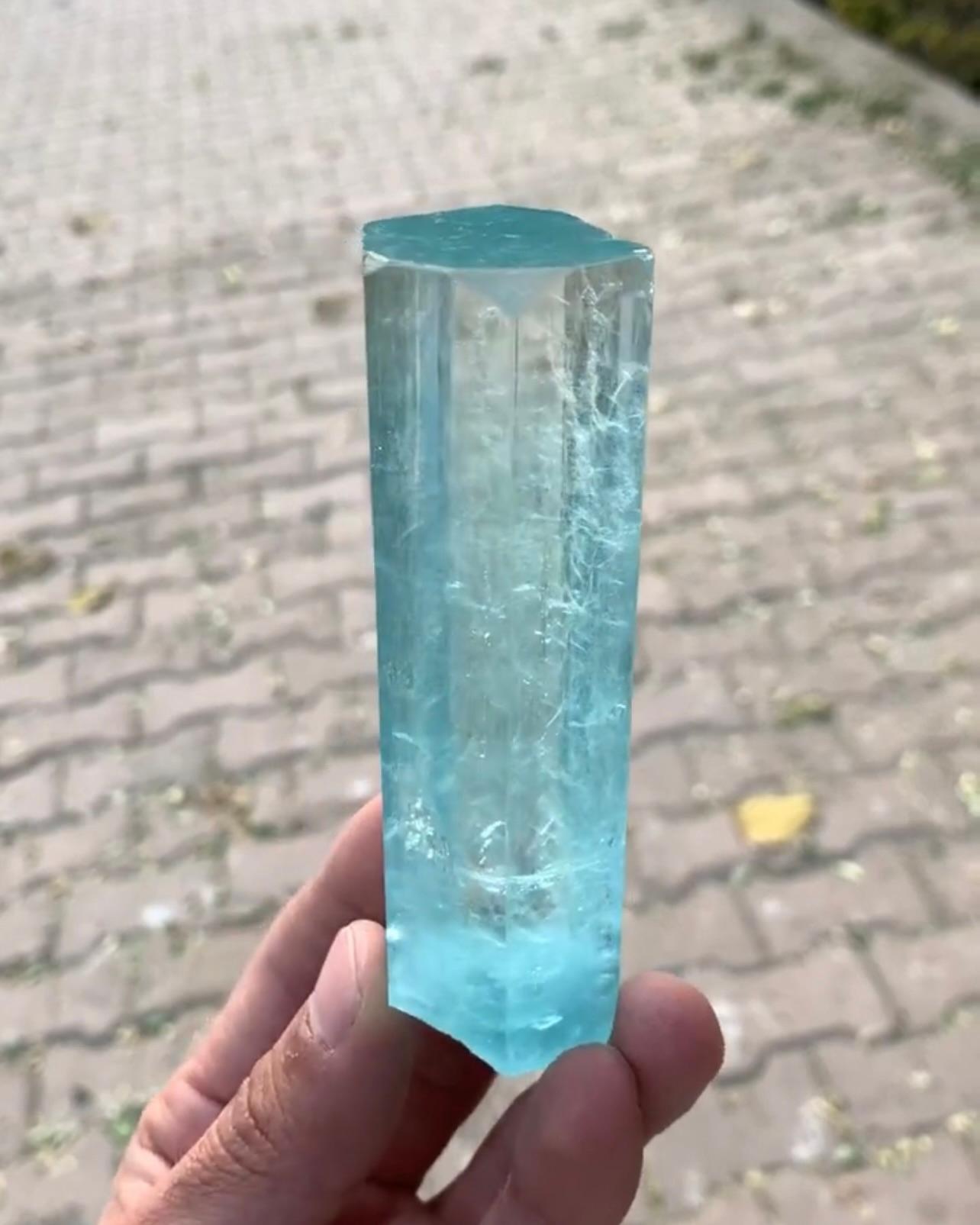 Contemporary Vibrant Blue Aquamarine Crystal With Excellent Quality From Pakistan For Sale