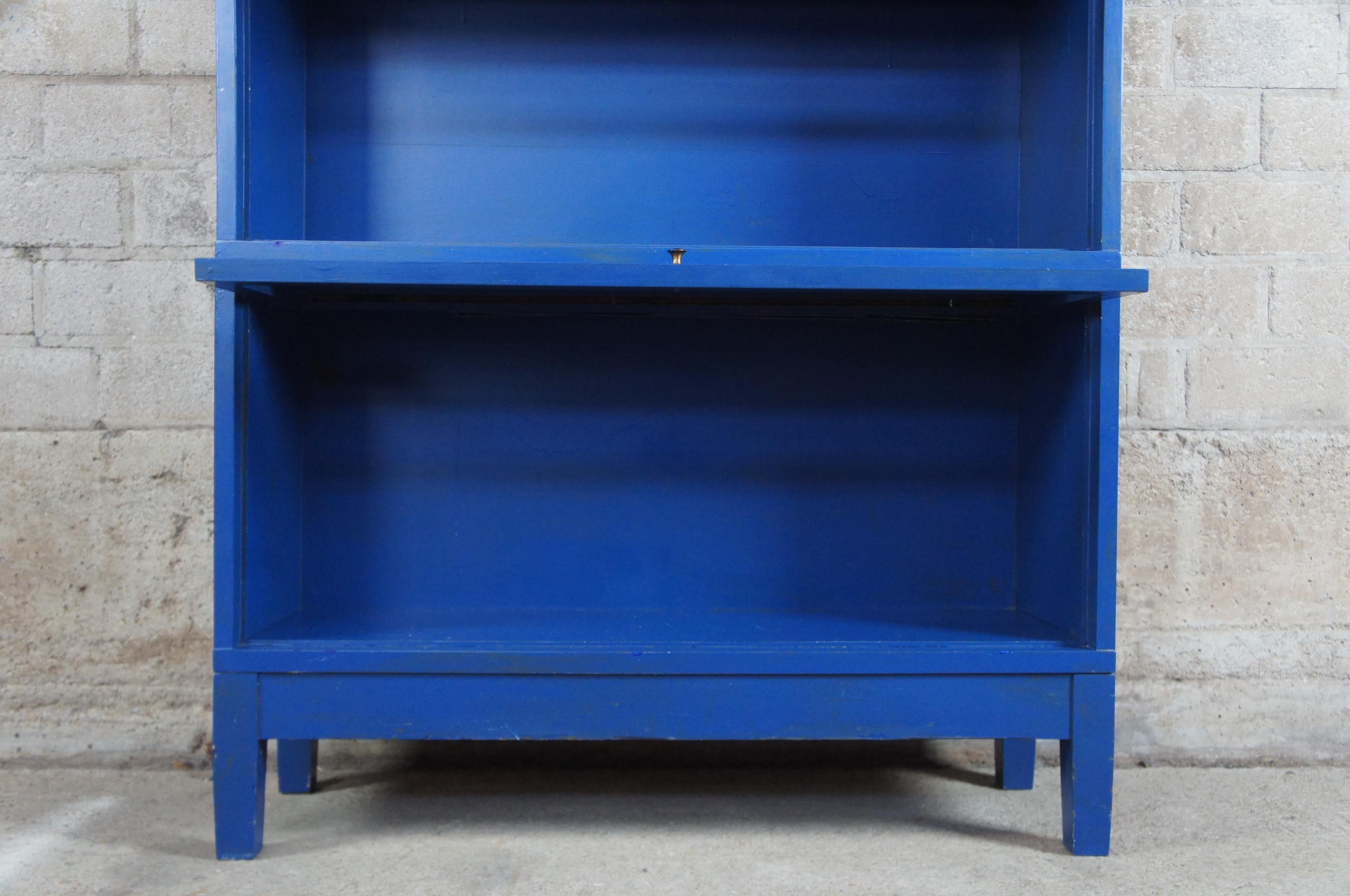 Vibrant Blue Modern Barrister Cabinet Library Bookcase Lawyer Display In Good Condition In Dayton, OH