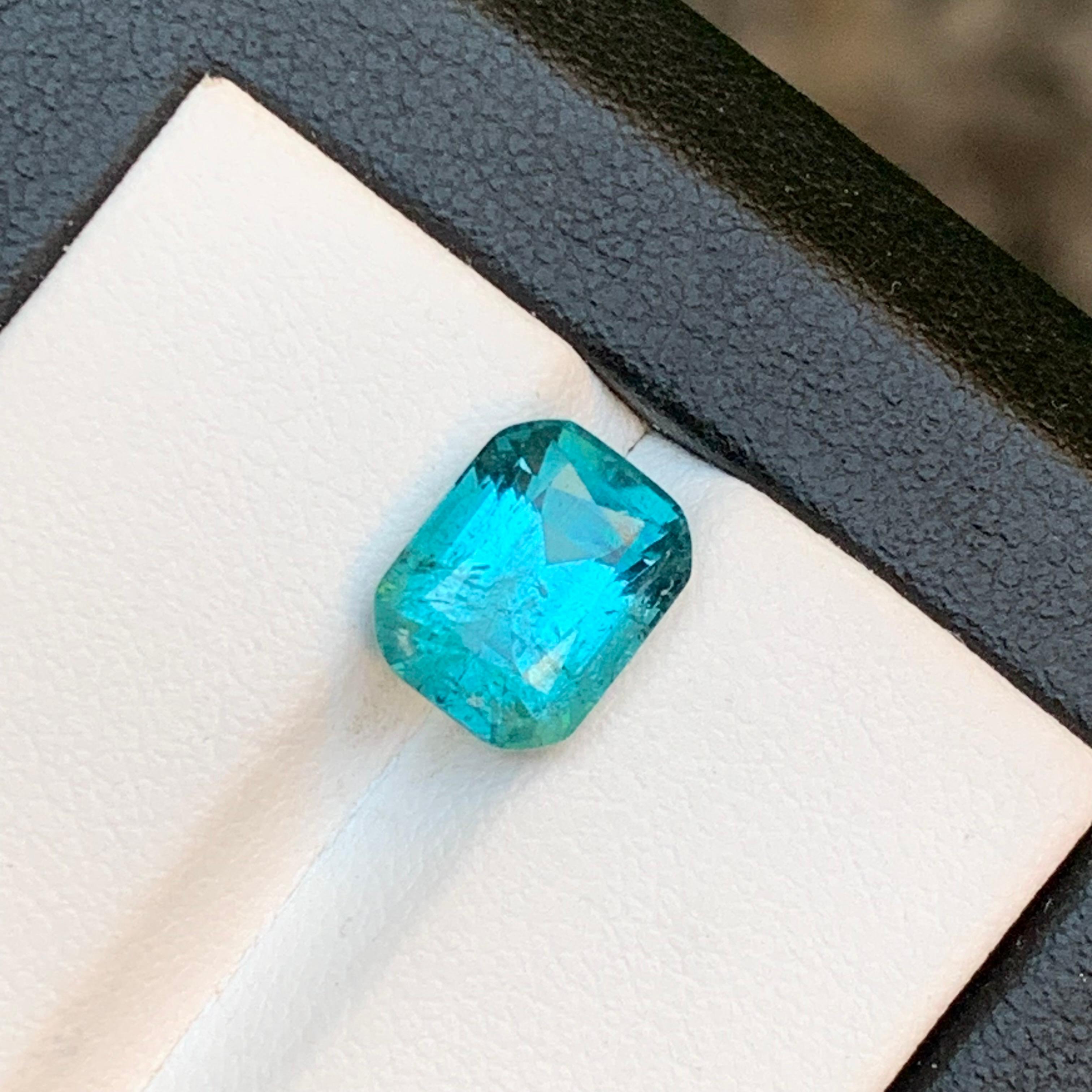 Bague pendentif tourmaline naturelle bleue vibrante, pierre précieuse non sertie 3.55 carats, taille coussin en vente 7