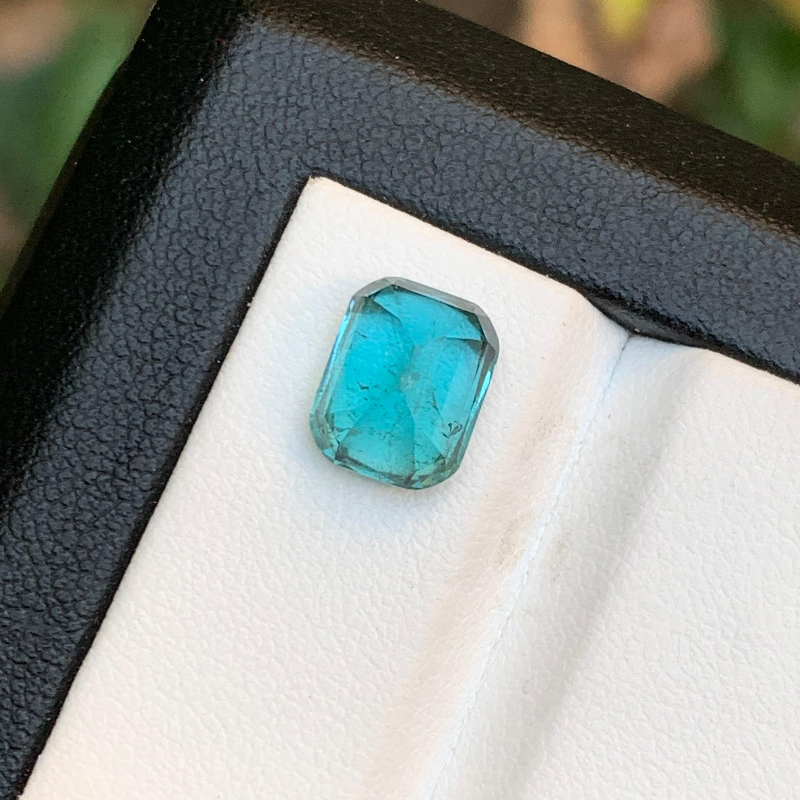 Bague pendentif tourmaline naturelle bleue vibrante, pierre précieuse non sertie 3.55 carats, taille coussin en vente 1