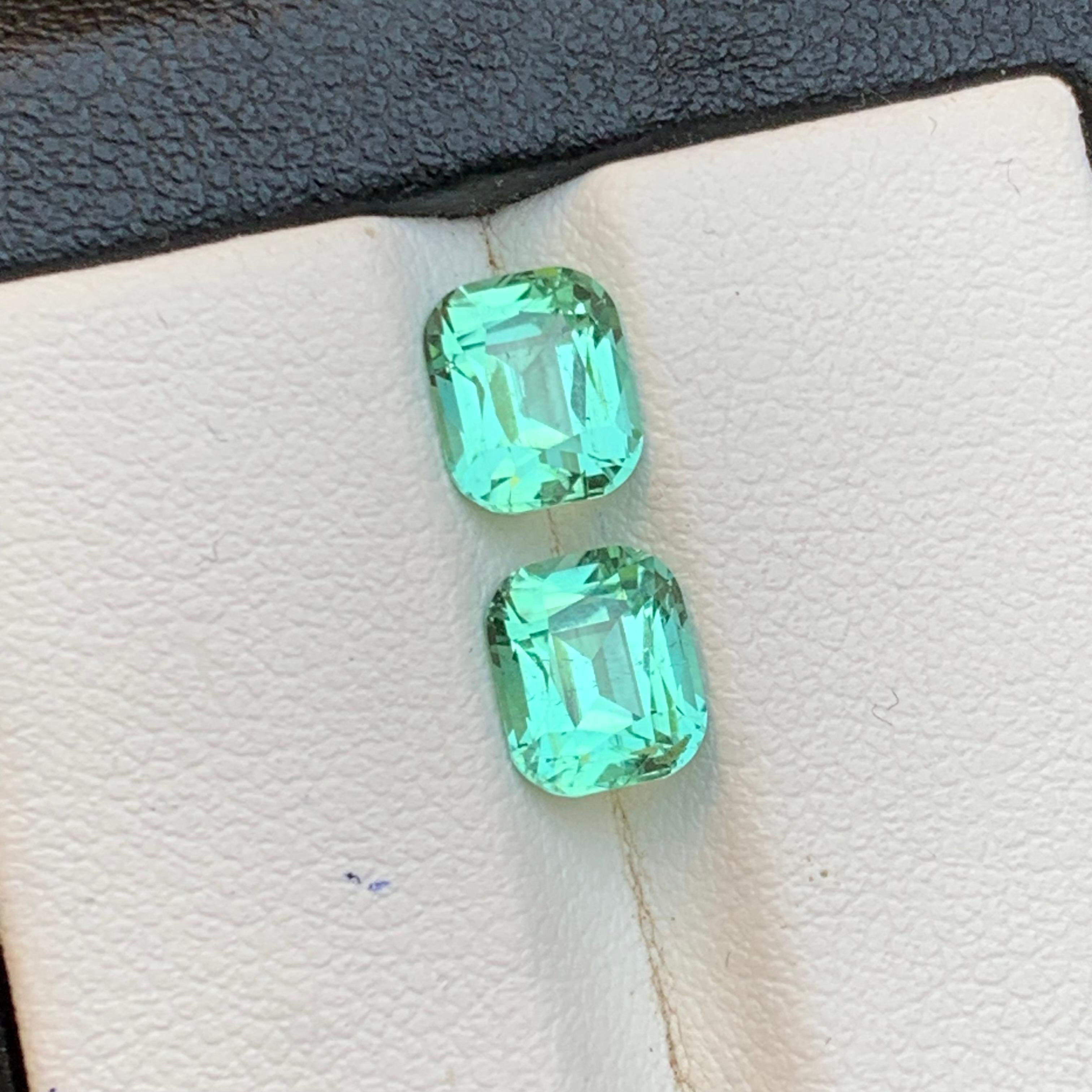 Lebendiger bläulich grüner Turmalin 2.81 Ct Cushion-Schliff Natürlicher loser Edelstein-Paar im Angebot 3