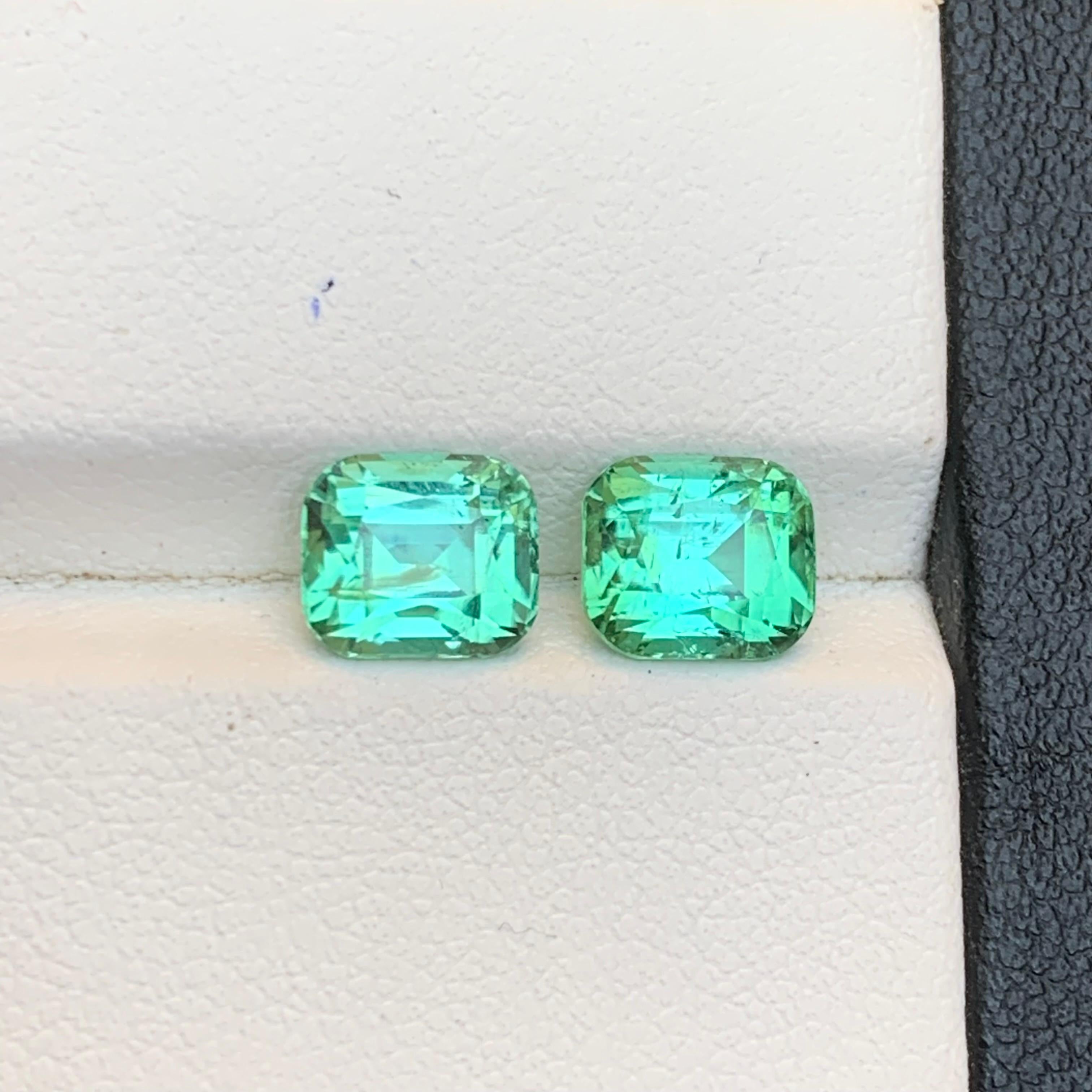 Vibrante tormalina verde bluastra da 3.40 carati con taglio a cuscino, pietra naturale sfusa, coppia di gemme in vendita 2