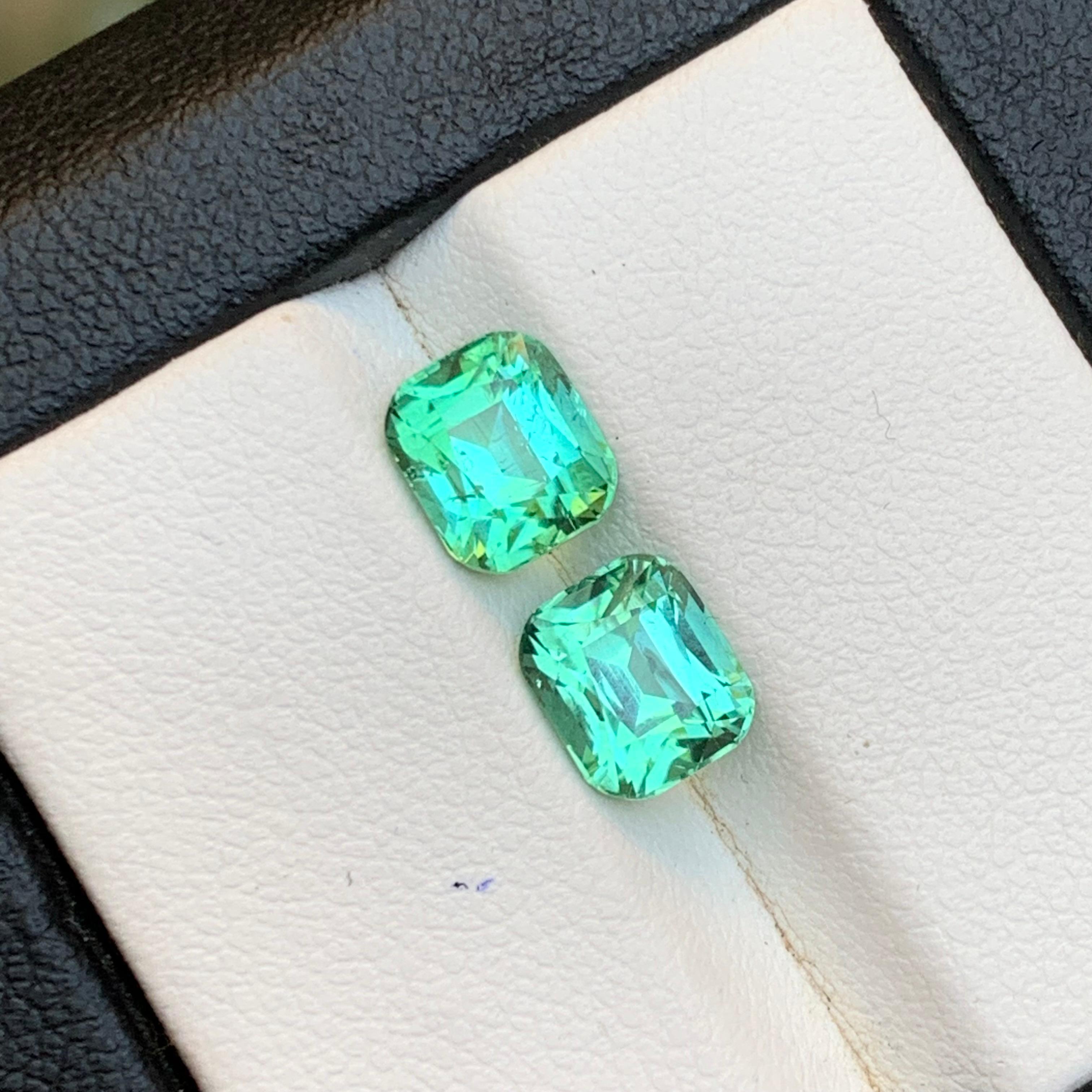 Vibrante tormalina verde bluastra da 3.40 carati con taglio a cuscino, pietra naturale sfusa, coppia di gemme in vendita 3