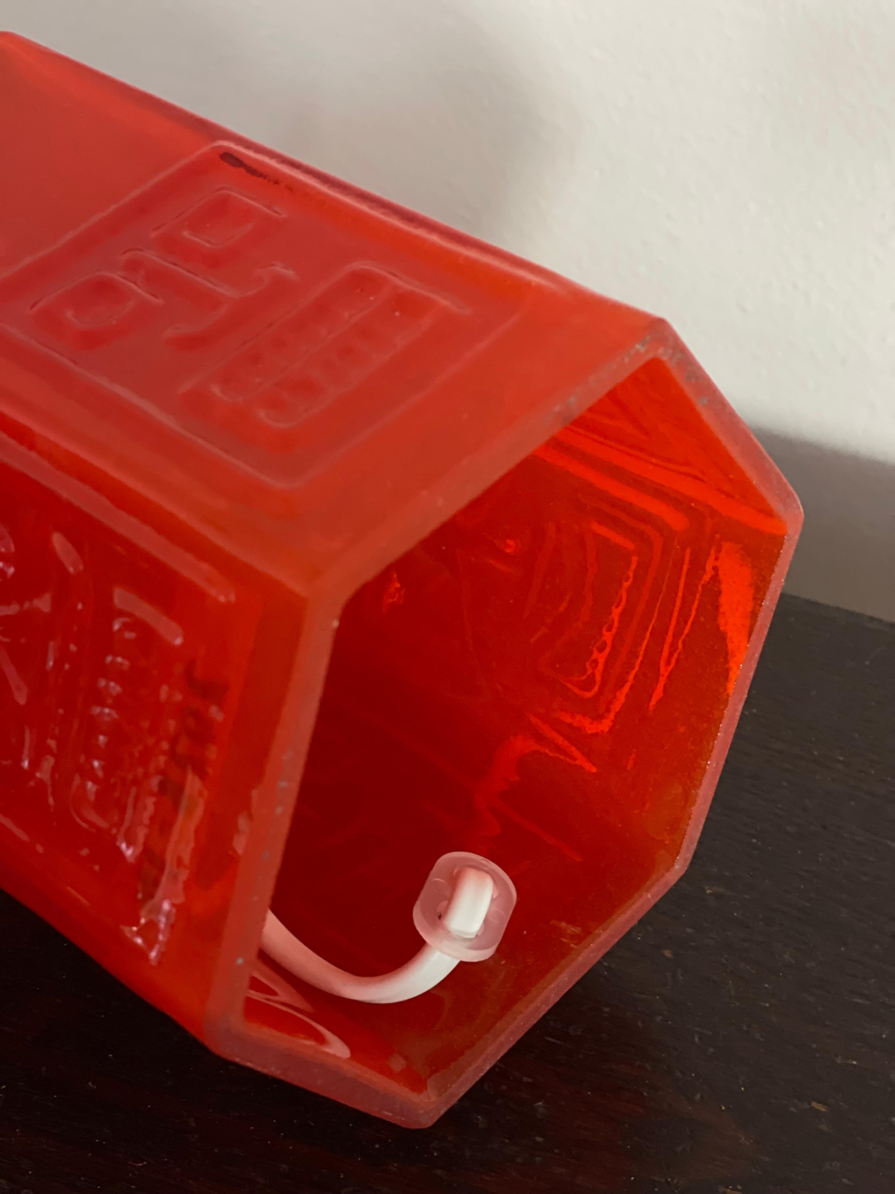 Verre d'art Lampe de table en verre moderniste Orrefors, orange vif et audacieux. 1960s. en vente