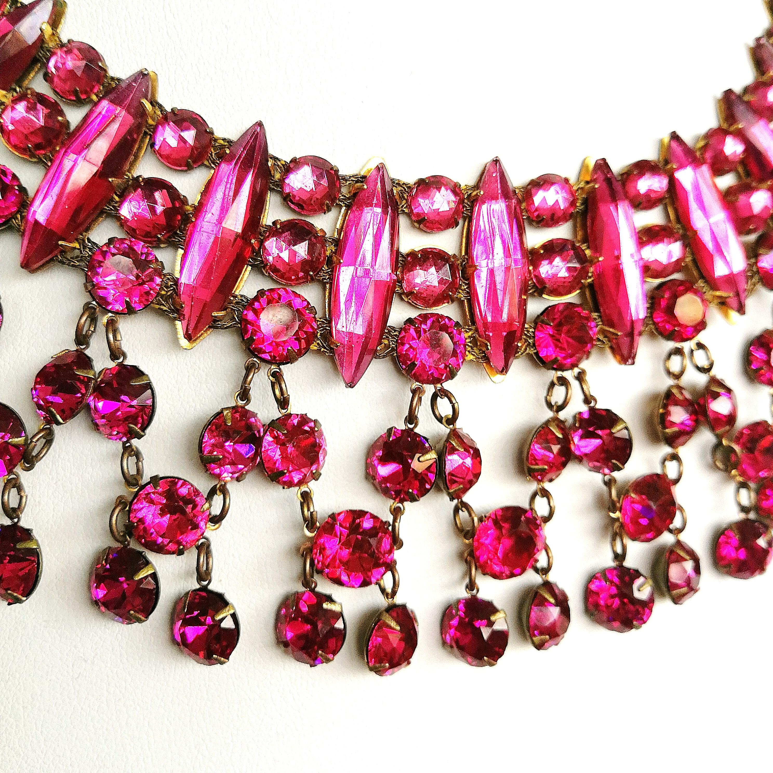 Vibrant cerise cut glass and paste drop necklace, att. Lanvin, France, 1920s For Sale 3