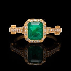 Vibrant Colombian Emerald Absolutely Gorgeous Halo Emerald Ring