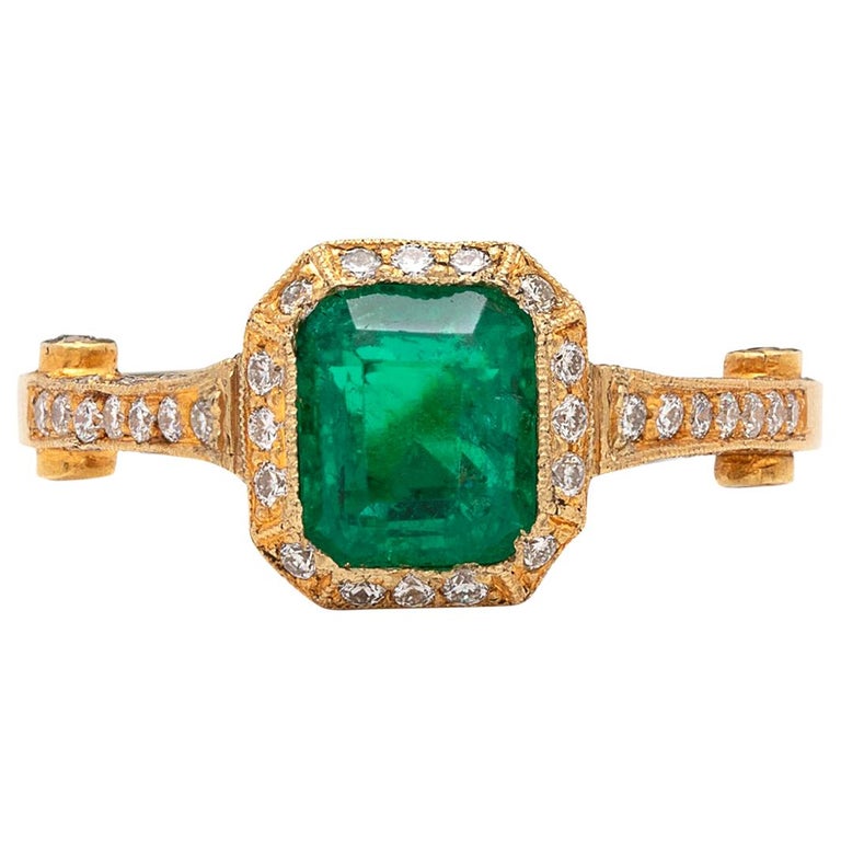 Vibrant Colombian Emerald Diamond Ring For Sale