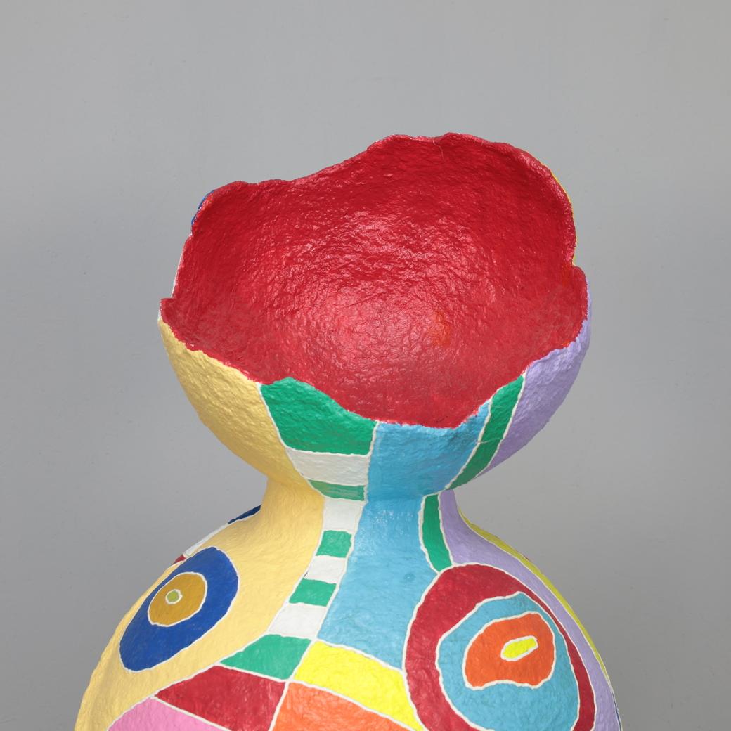 Vibrant Contemporary Standing Sculpture in Papier-Mâché For Sale 2