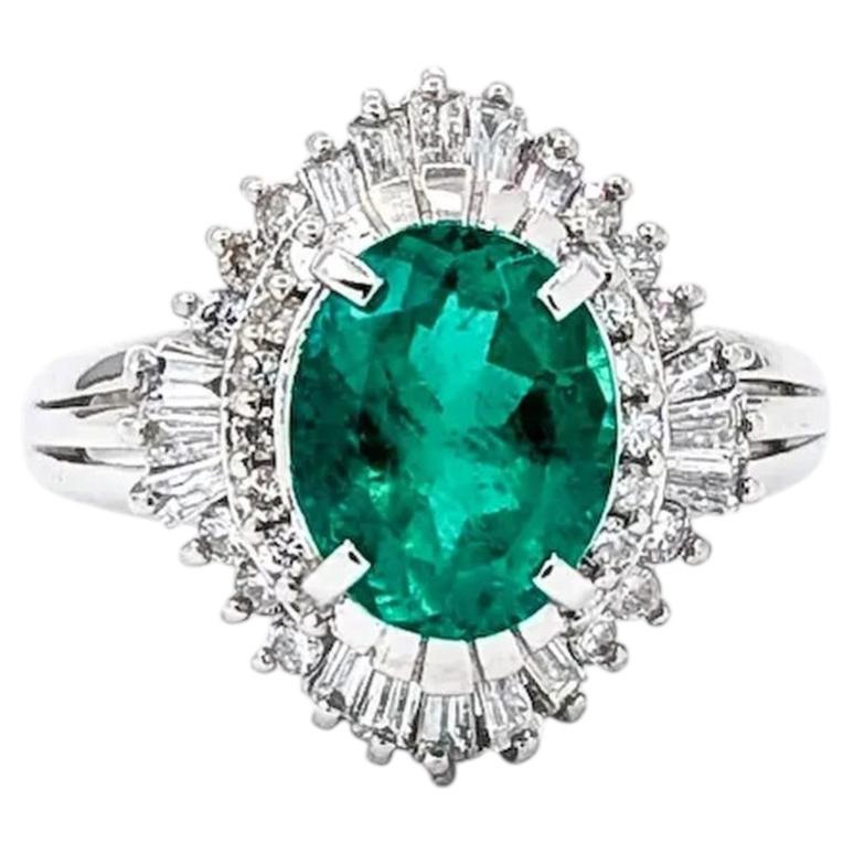 Vibrant Emerald & Diamond Ring in Platinum