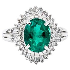 Vibrant Emerald & Diamond Ring in Platinum