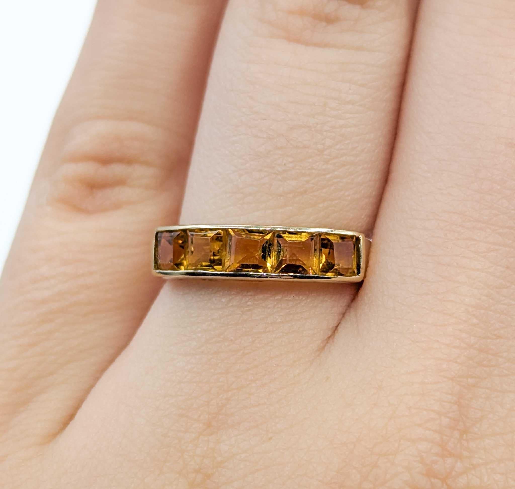 Women's Vibrant Five-Stone Citrine Ring in 14k Yellow Gold For Sale